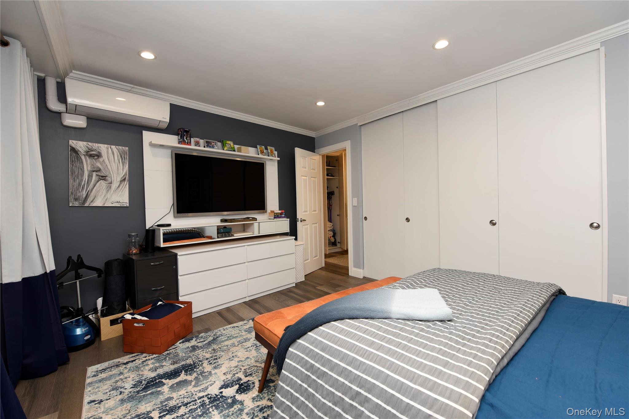 #9 photo, 7-24 166th Street, Beechhurst , NY 11357