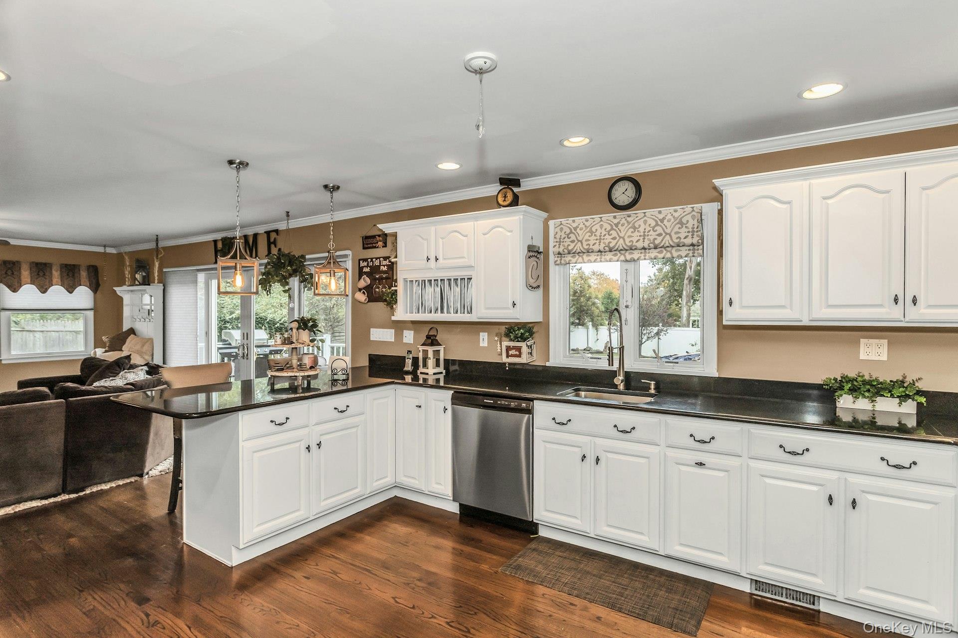 #13 photo, 40 Burt Avenue, Northport , NY 11768