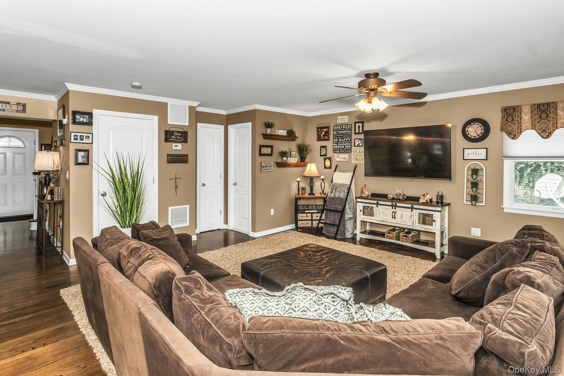 #15 photo, 40 Burt Avenue, Northport , NY 11768