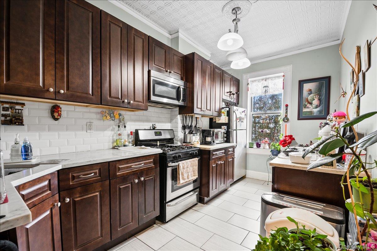 #15 photo, 68-15 64th Place, Ridgewood , NY 11385