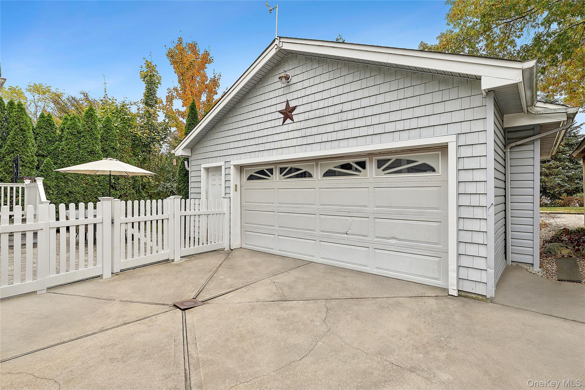 #18 photo, 34 Davis Road, Port Washington , NY 11050