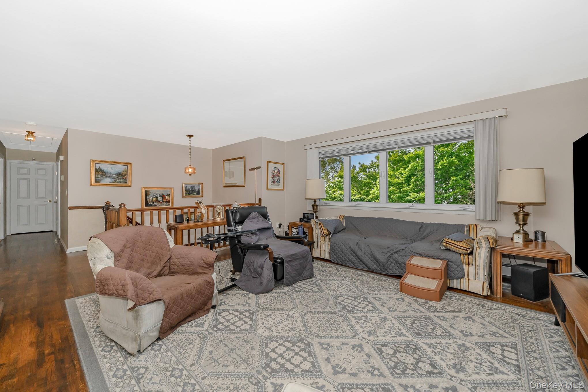 #3 photo, 16 Sue-Ann Court, North Babylon , NY 11703