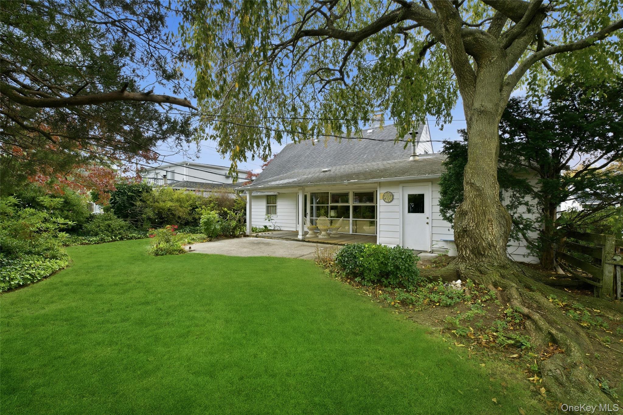 #20 photo, 150 Kingfisher Road, Levittown , NY 11756