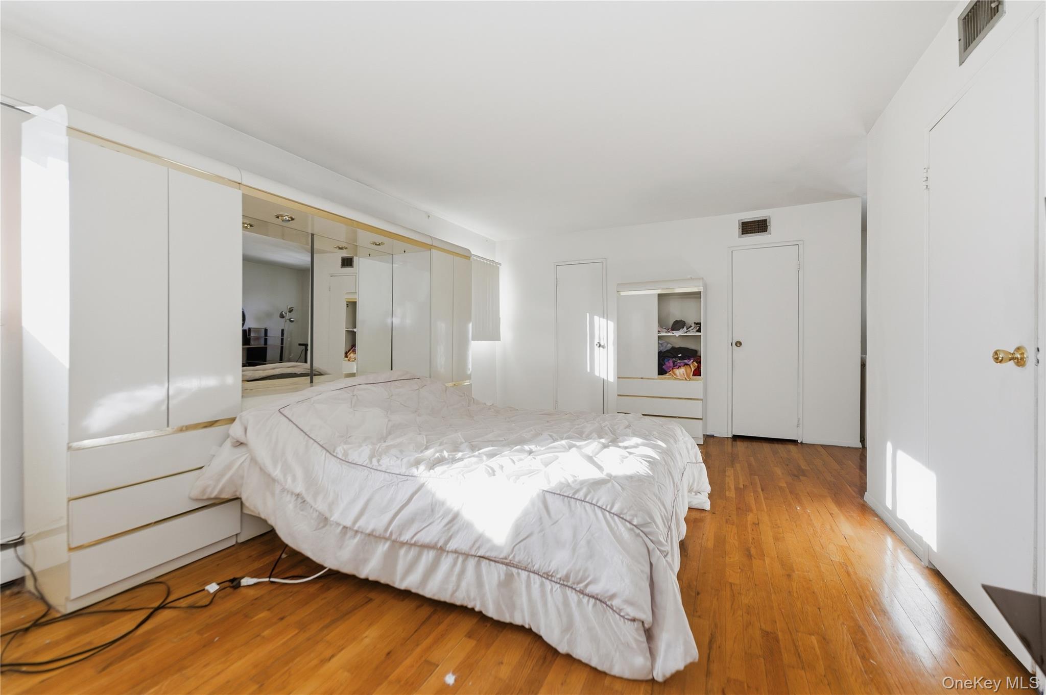 #11 photo, 3924 Jane Lane, Oceanside , NY 11572