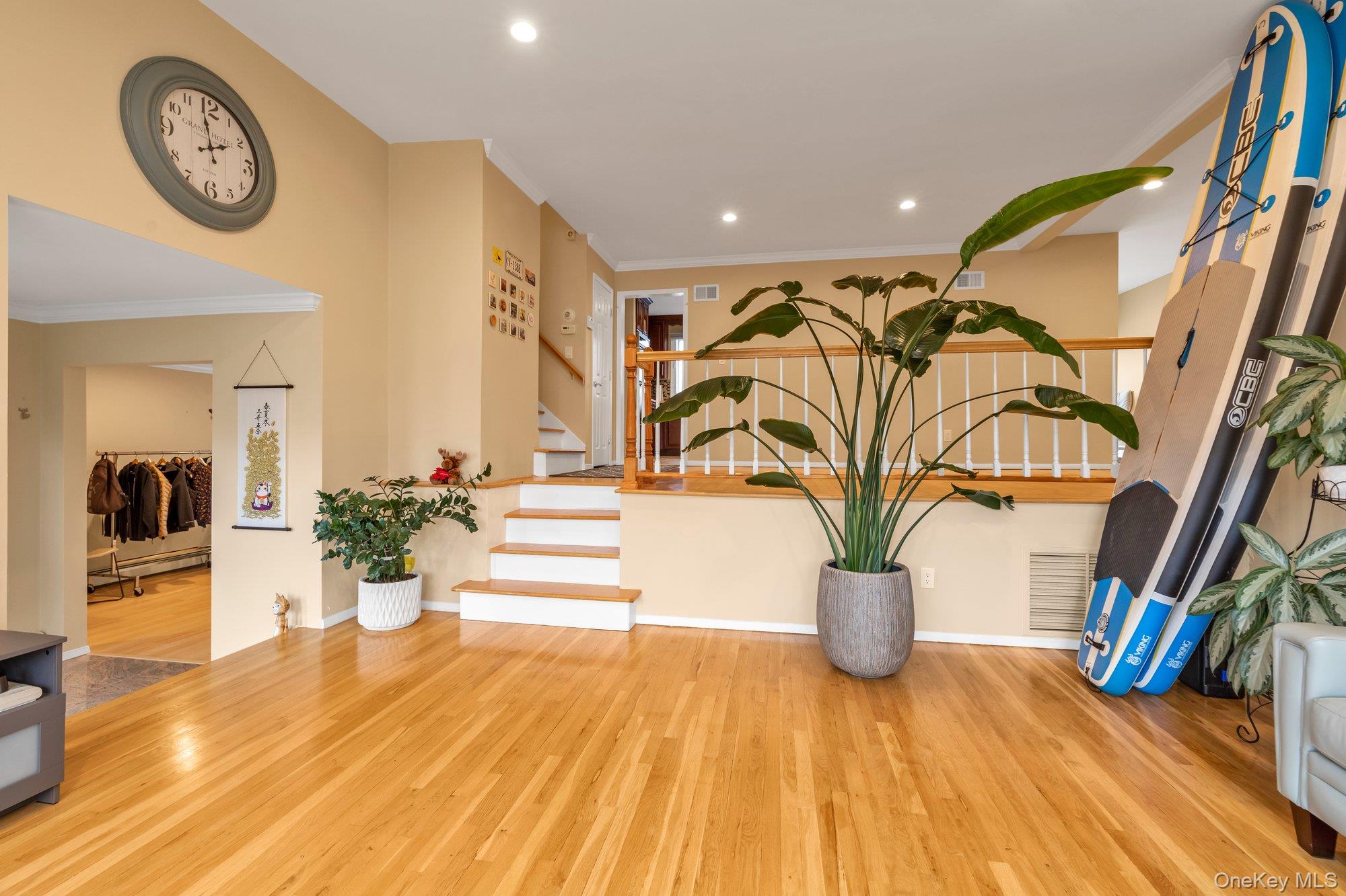 #3 photo, 2884 Bay Drive, Merrick , NY 11566