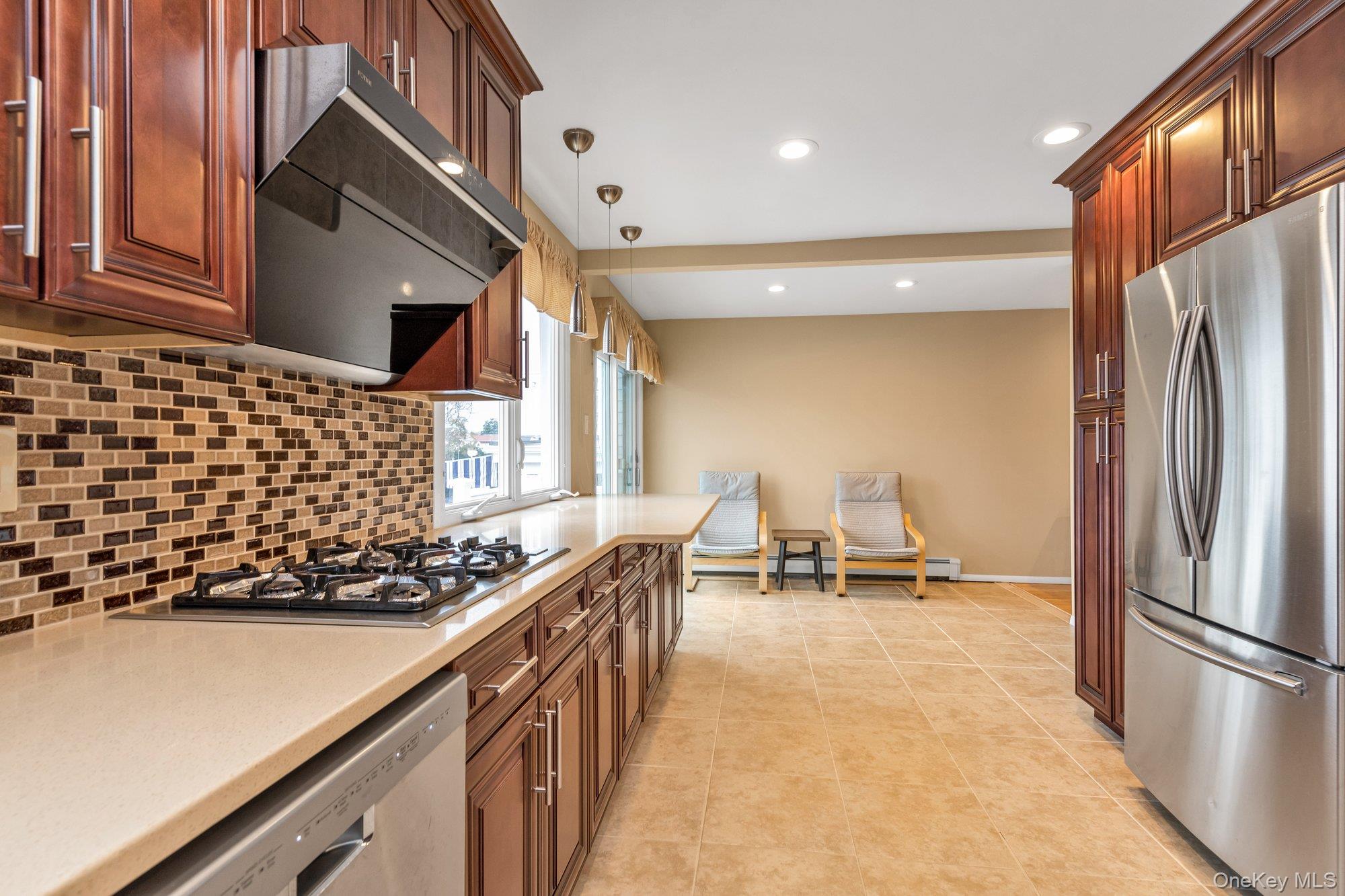 #7 photo, 2884 Bay Drive, Merrick , NY 11566