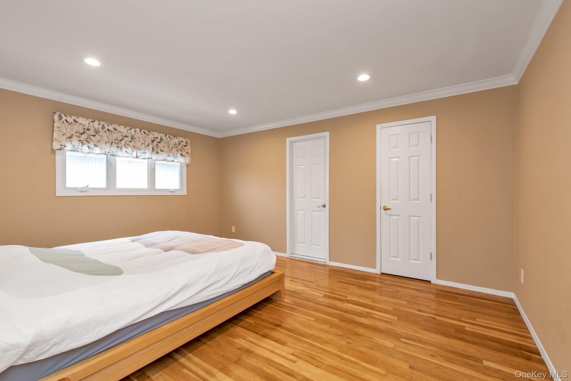 #9 photo, 2884 Bay Drive, Merrick , NY 11566