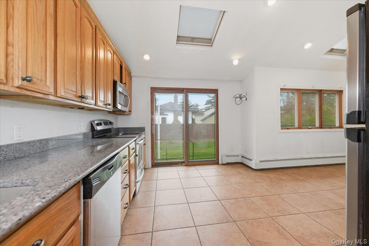 #10 photo, 930 Jewel Drive, North Woodmere , NY 11581