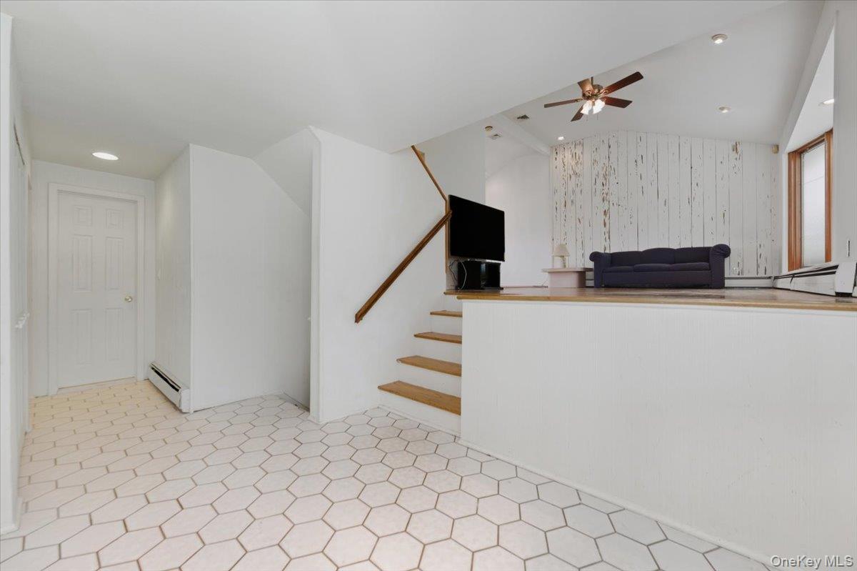 #2 photo, 930 Jewel Drive, North Woodmere , NY 11581