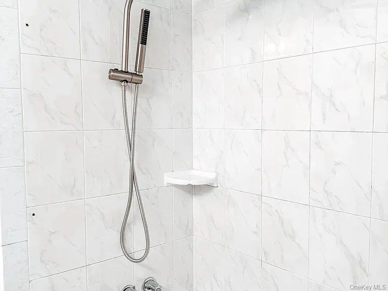 #20 photo, 11 Marshall Street, Massapequa , NY 11758