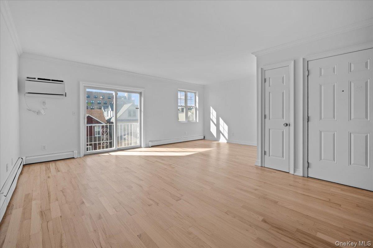 #4 photo, 126 Beach 92nd Street, Far Rockaway , NY 11693