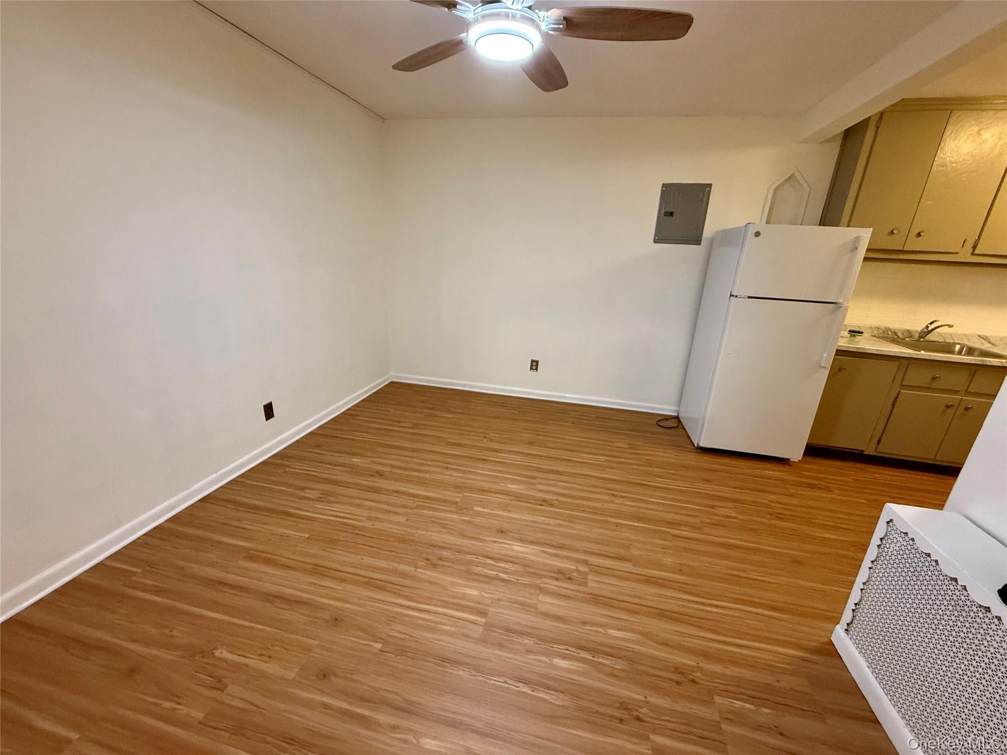 #11 photo, 29 Smith Street, Deer Park , NY 11729