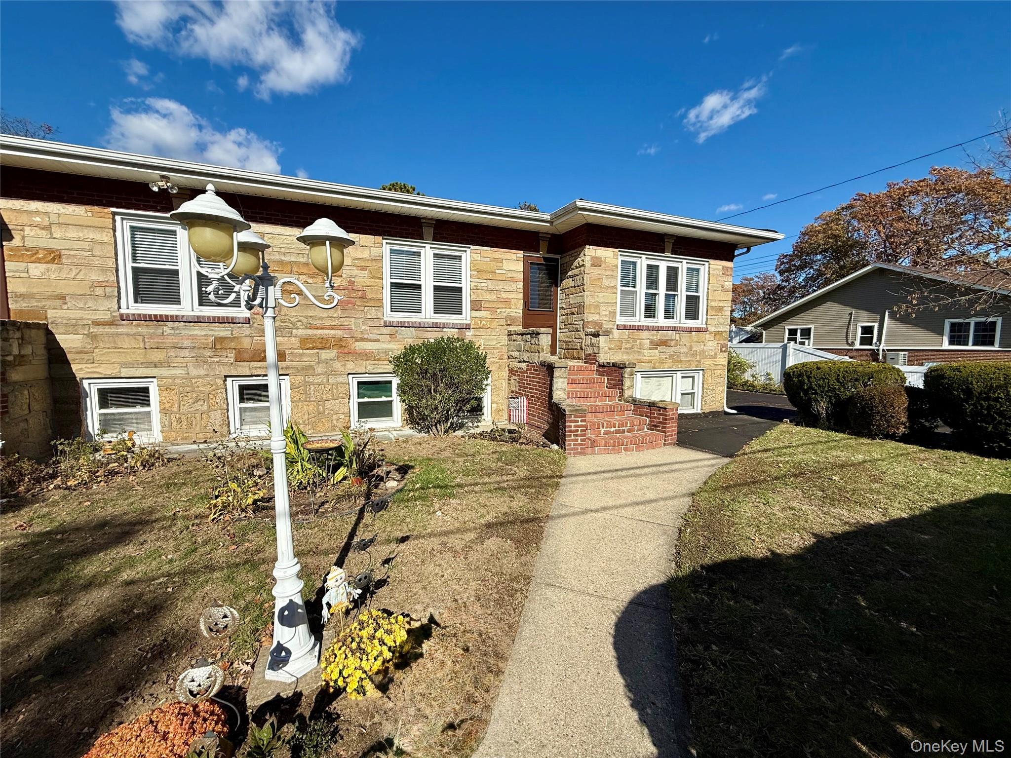 #2 photo, 29 Smith Street, Deer Park , NY 11729