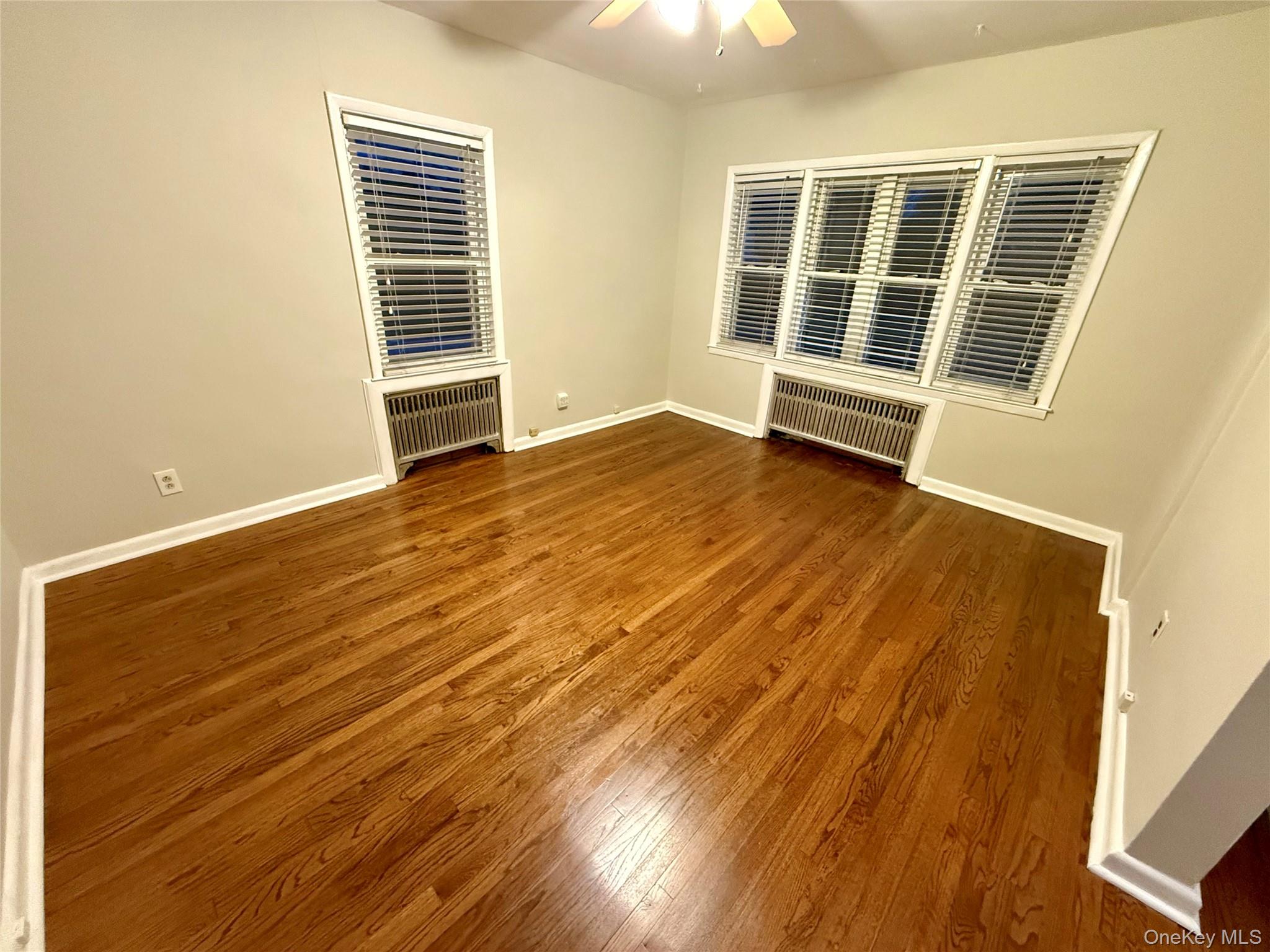 #4 photo, 29 Smith Street, Deer Park , NY 11729