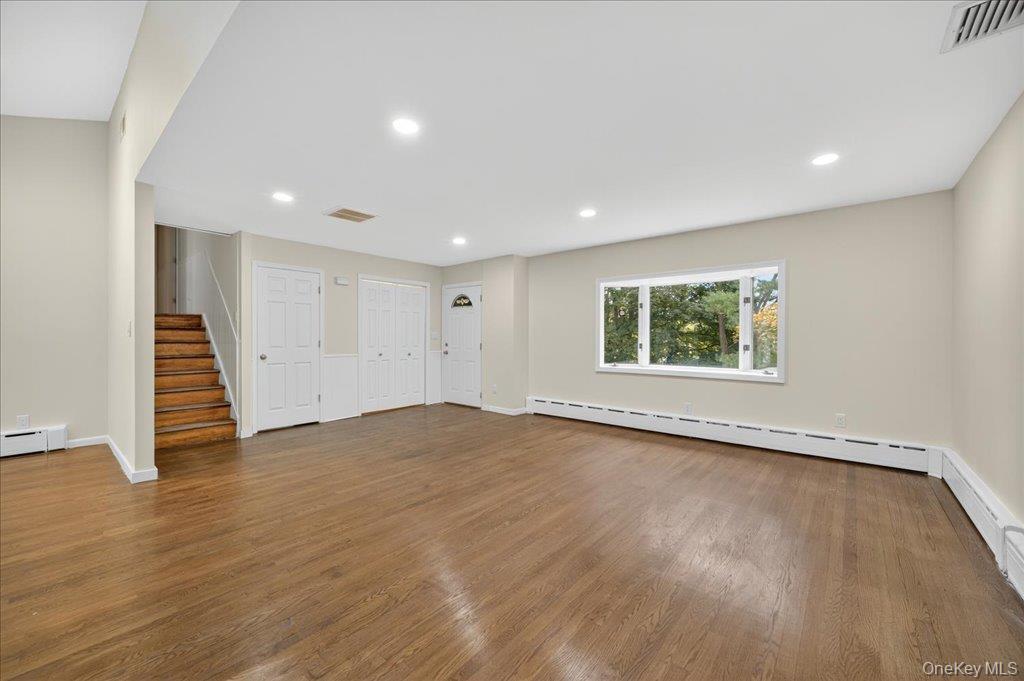 #4 photo, 54 Hillside Street, Tarrytown , NY 10591