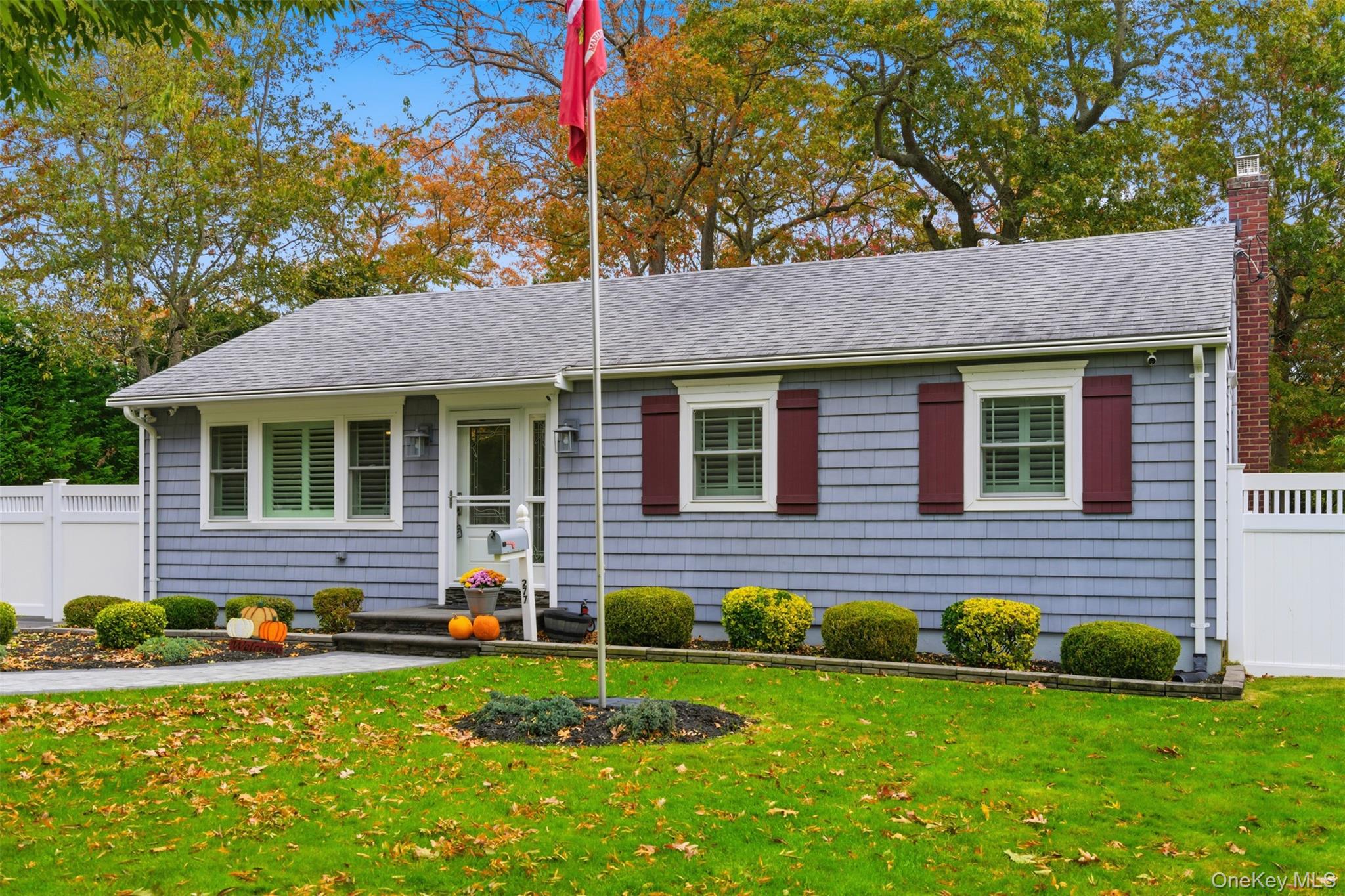 #2 photo, 277 5th Avenue, Saint James , NY 11780