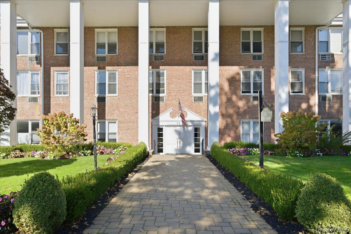 #1 photo, 55 Lenox Road, Rockville Centre , NY 11570