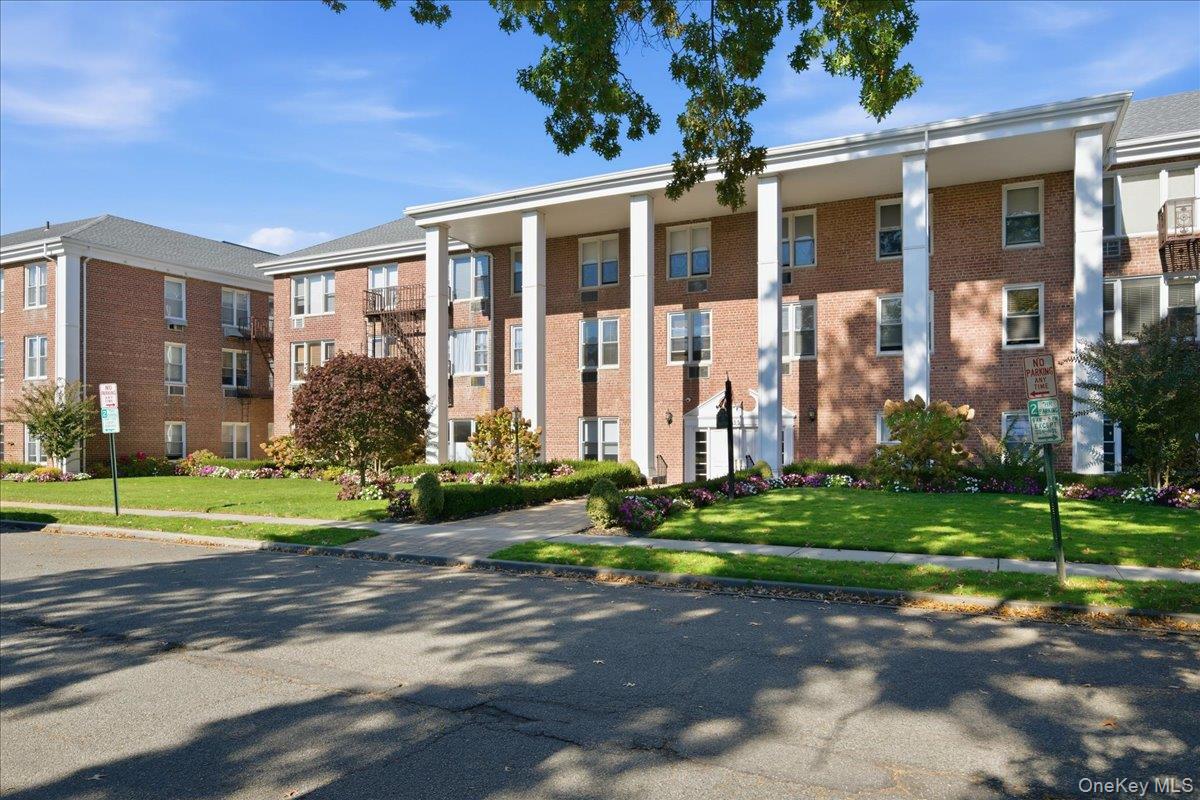 #2 photo, 55 Lenox Road, Rockville Centre , NY 11570