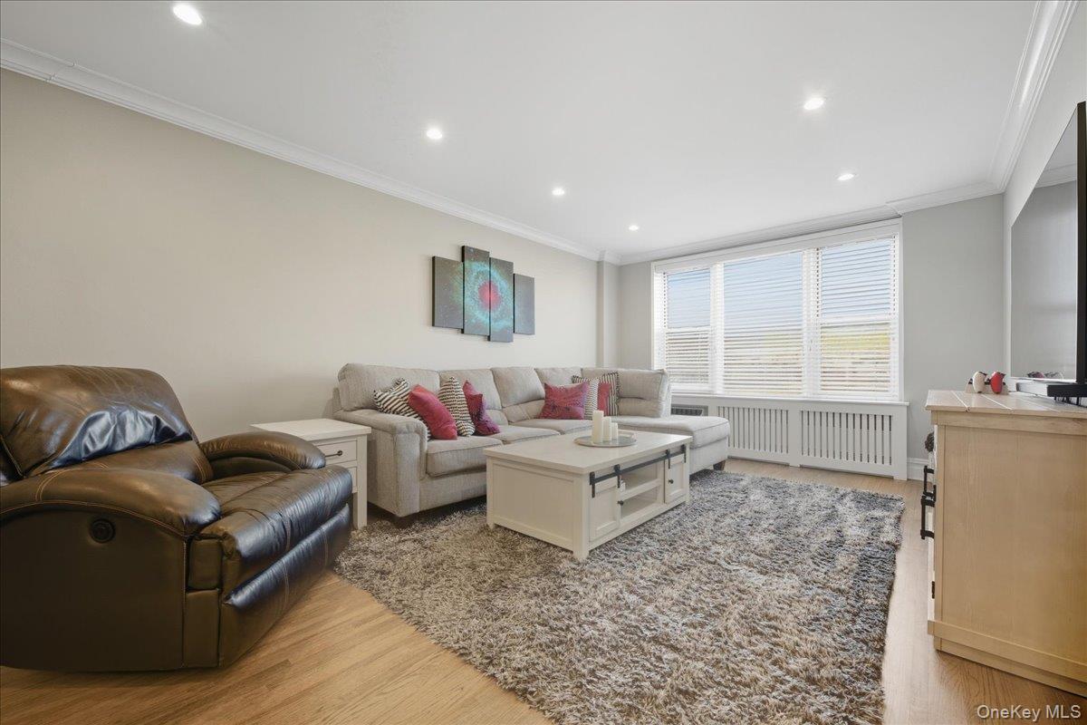 #7 photo, 55 Lenox Road, Rockville Centre , NY 11570