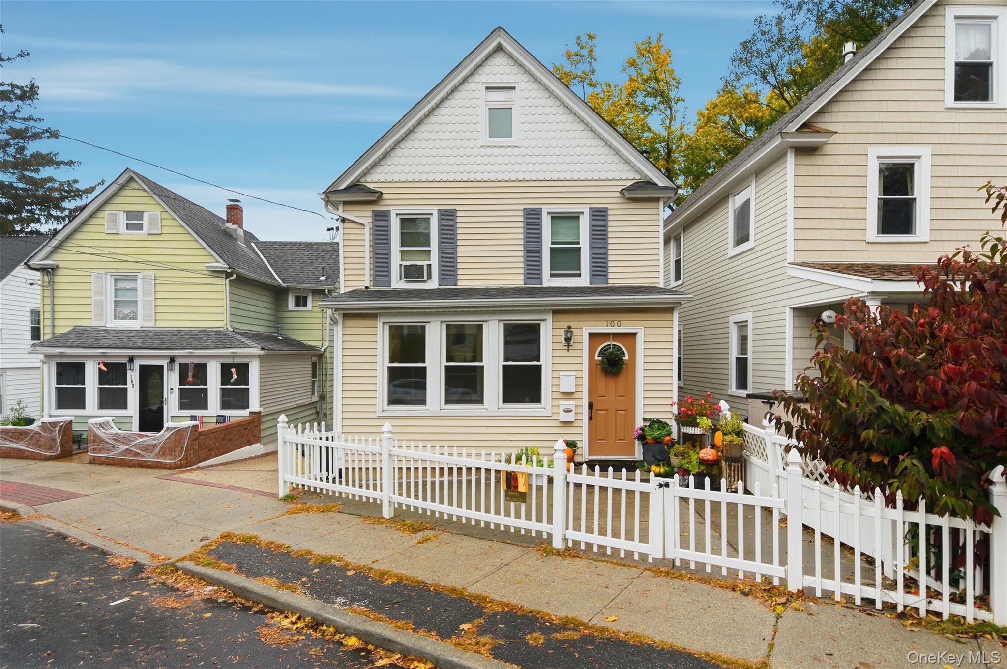 #1 photo, 100 School Street, Oyster Bay , NY 11771