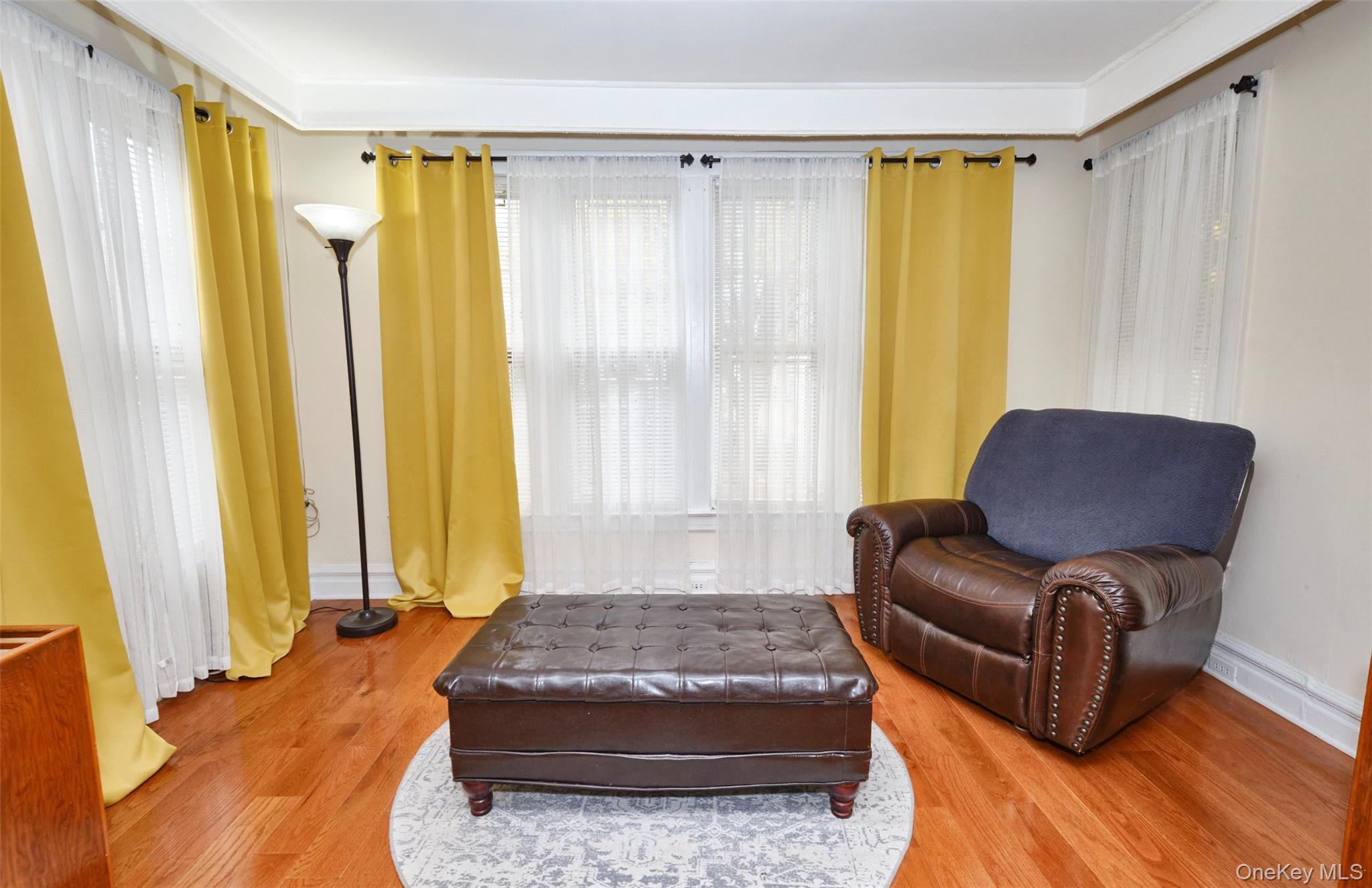 #12 photo, 109-15 200th Street, Saint Albans , NY 11412