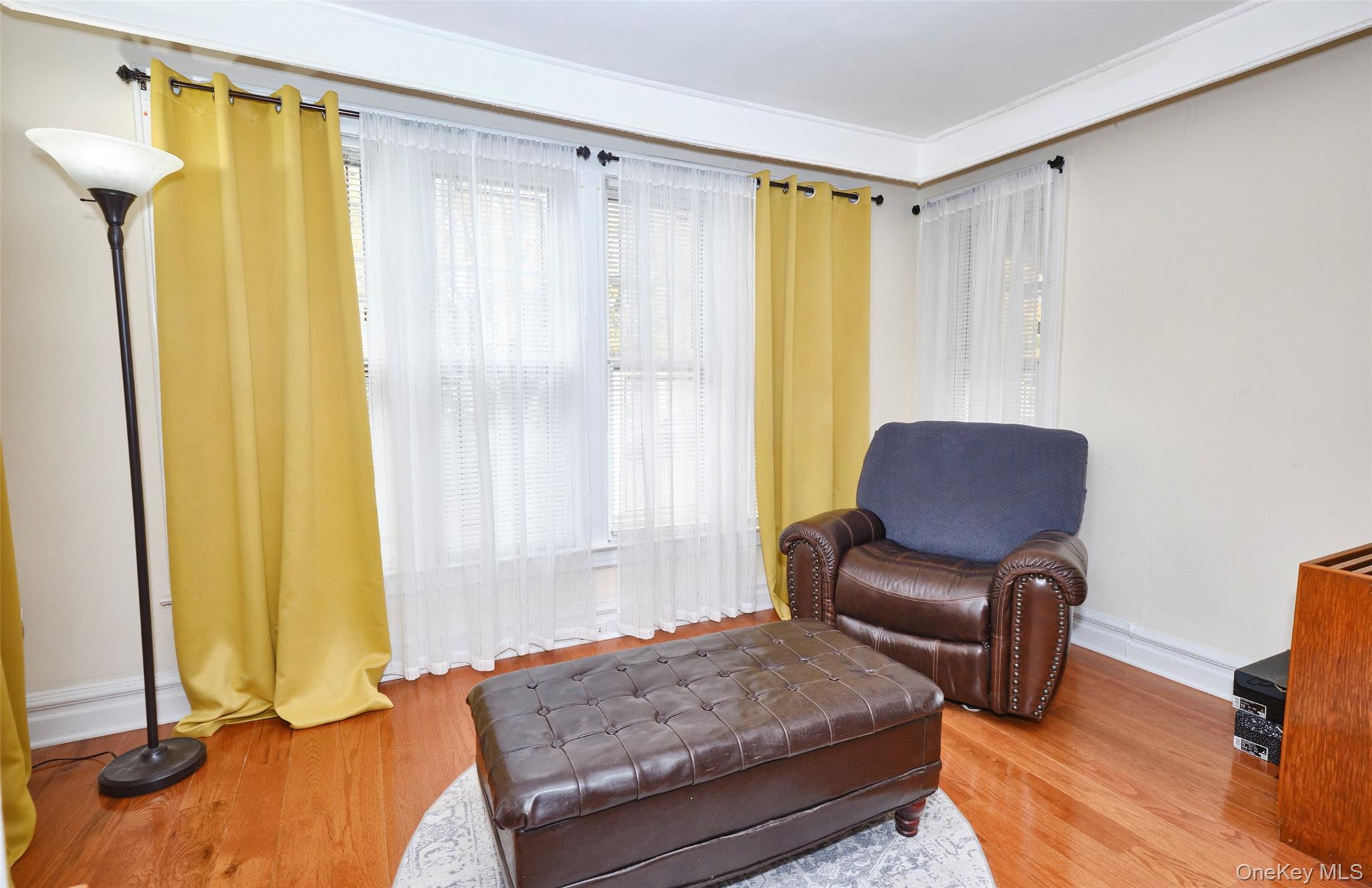 #13 photo, 109-15 200th Street, Saint Albans , NY 11412