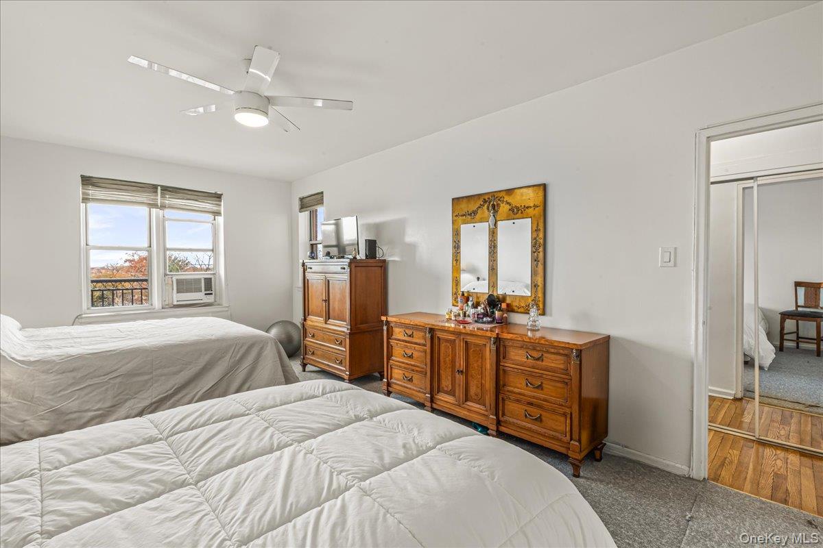 #12 photo, 16201 Powells Cove Boulevard, Beechhurst , NY 11357