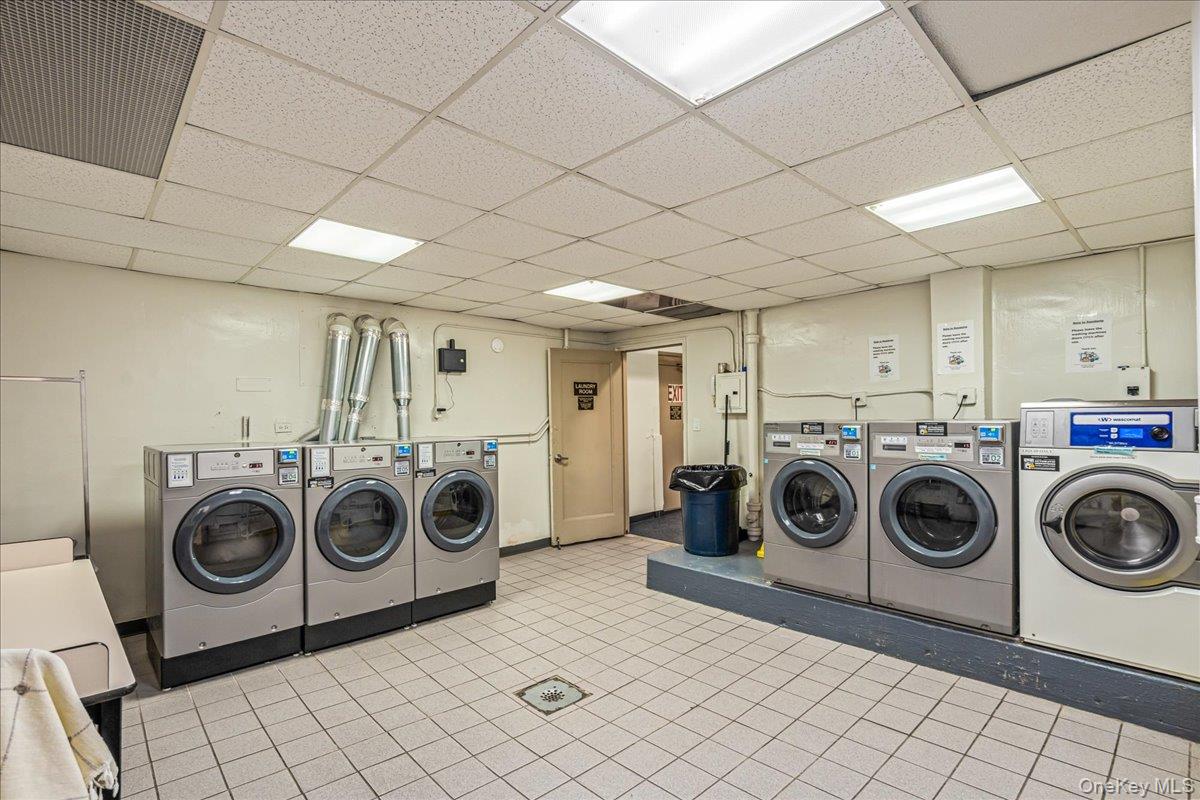 #18 photo, 16201 Powells Cove Boulevard, Beechhurst , NY 11357