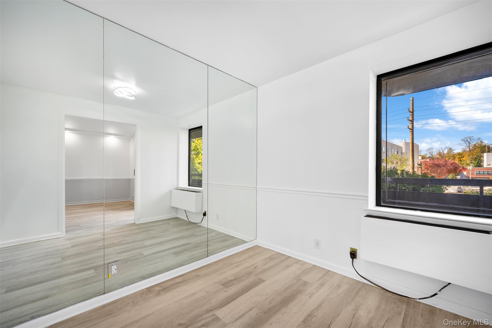 #13 photo, 141 Great Neck Road, Great Neck , NY 11021