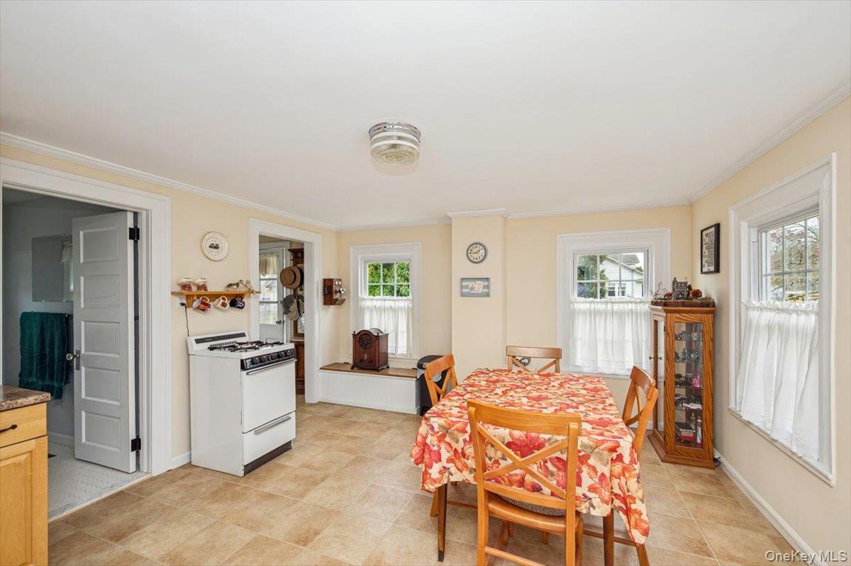 #12 photo, 811 Locust Avenue, Bohemia , NY 11716