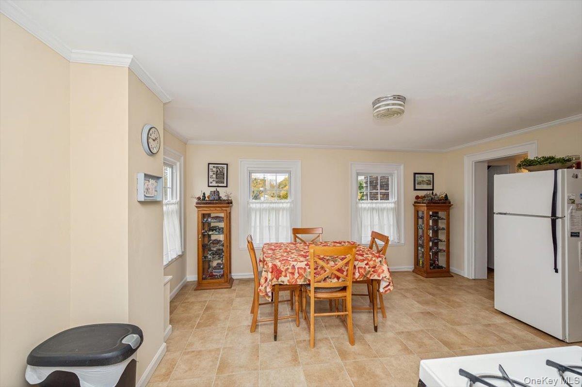 #14 photo, 811 Locust Avenue, Bohemia , NY 11716