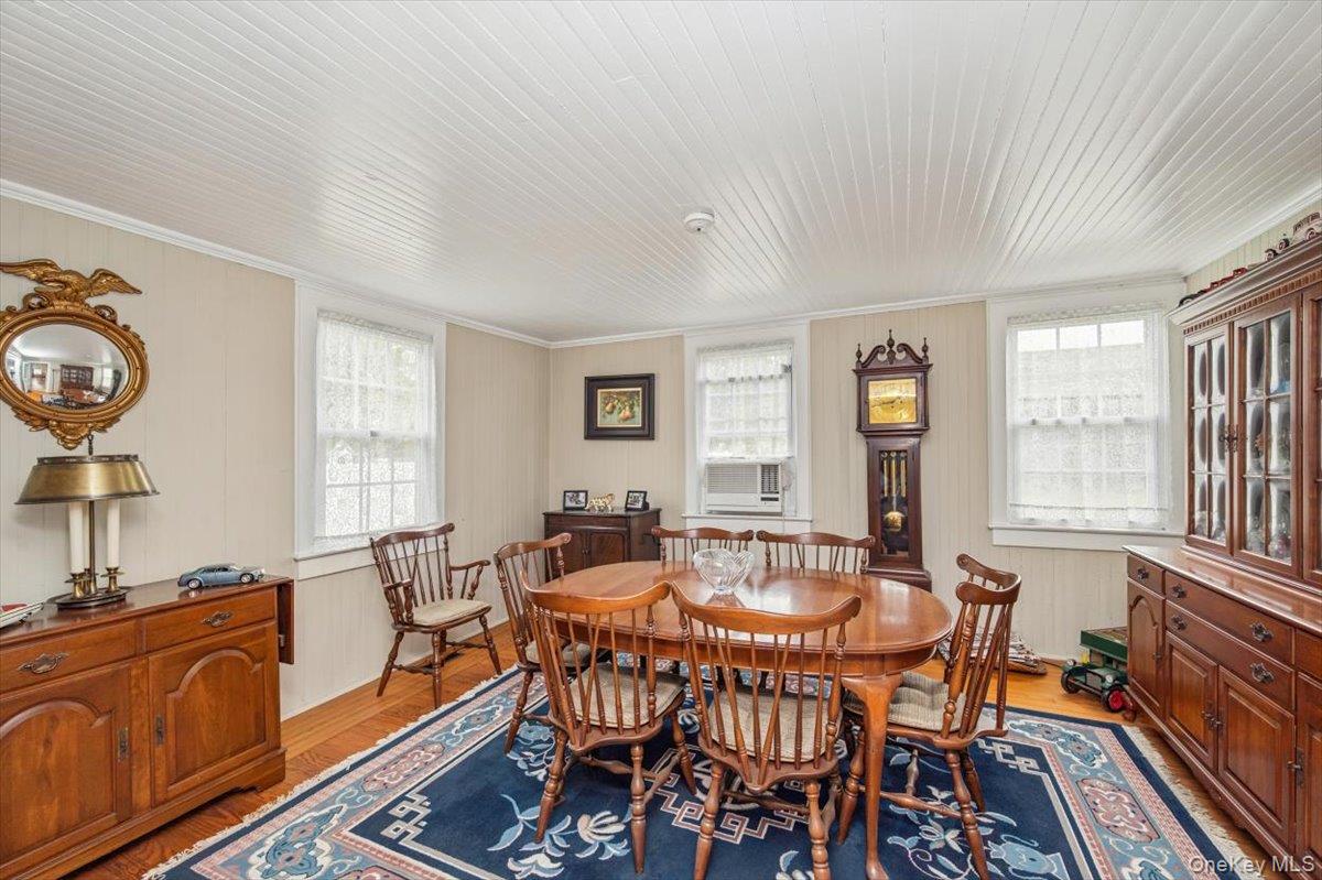 #8 photo, 811 Locust Avenue, Bohemia , NY 11716