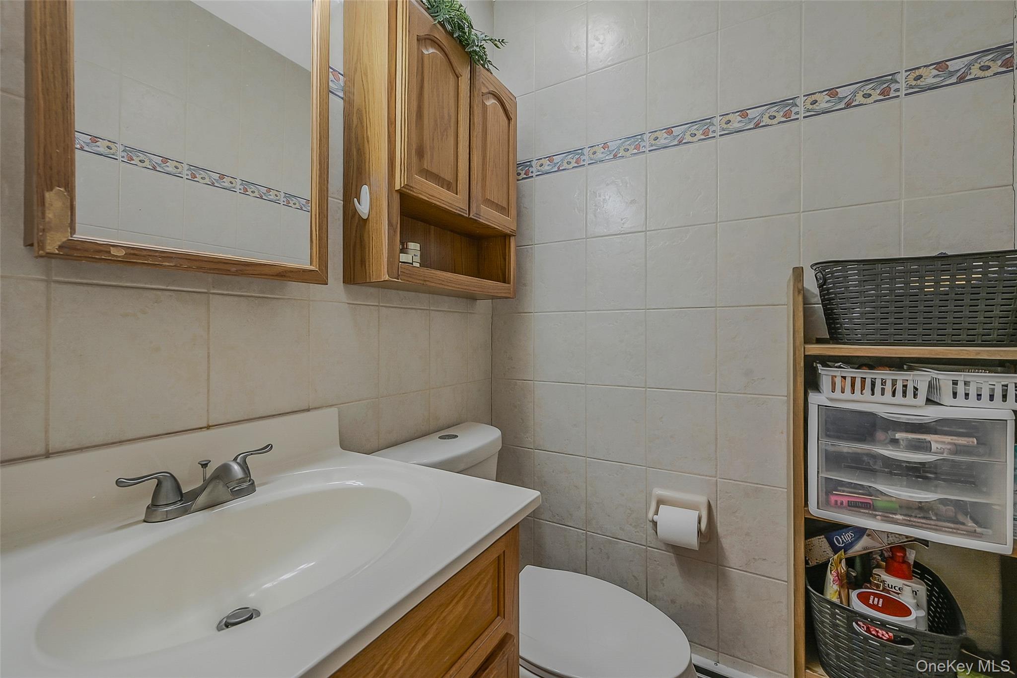 #11 photo, 17 Washington Heights Street, Selden , NY 11784