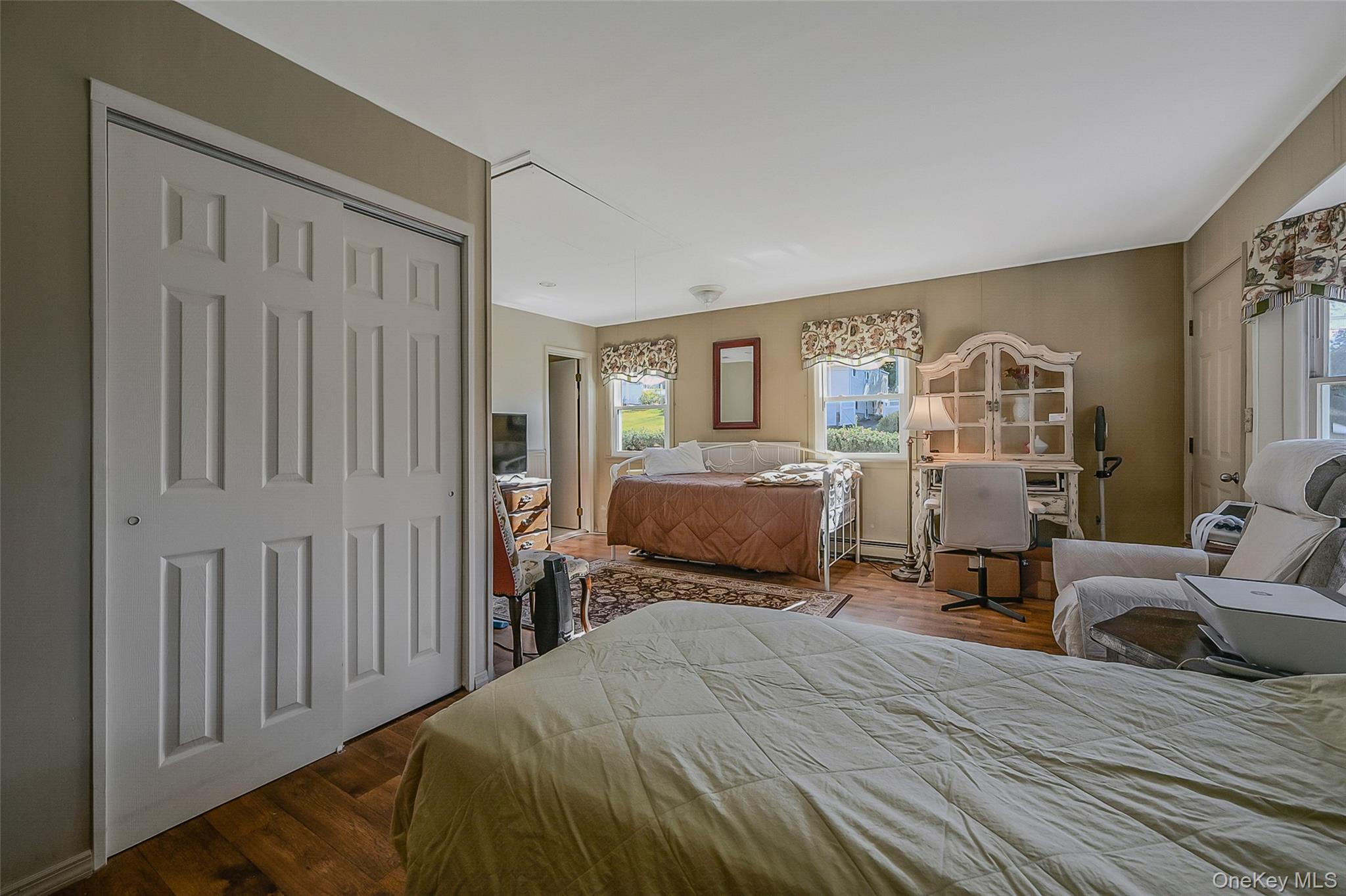 #12 photo, 17 Washington Heights Street, Selden , NY 11784