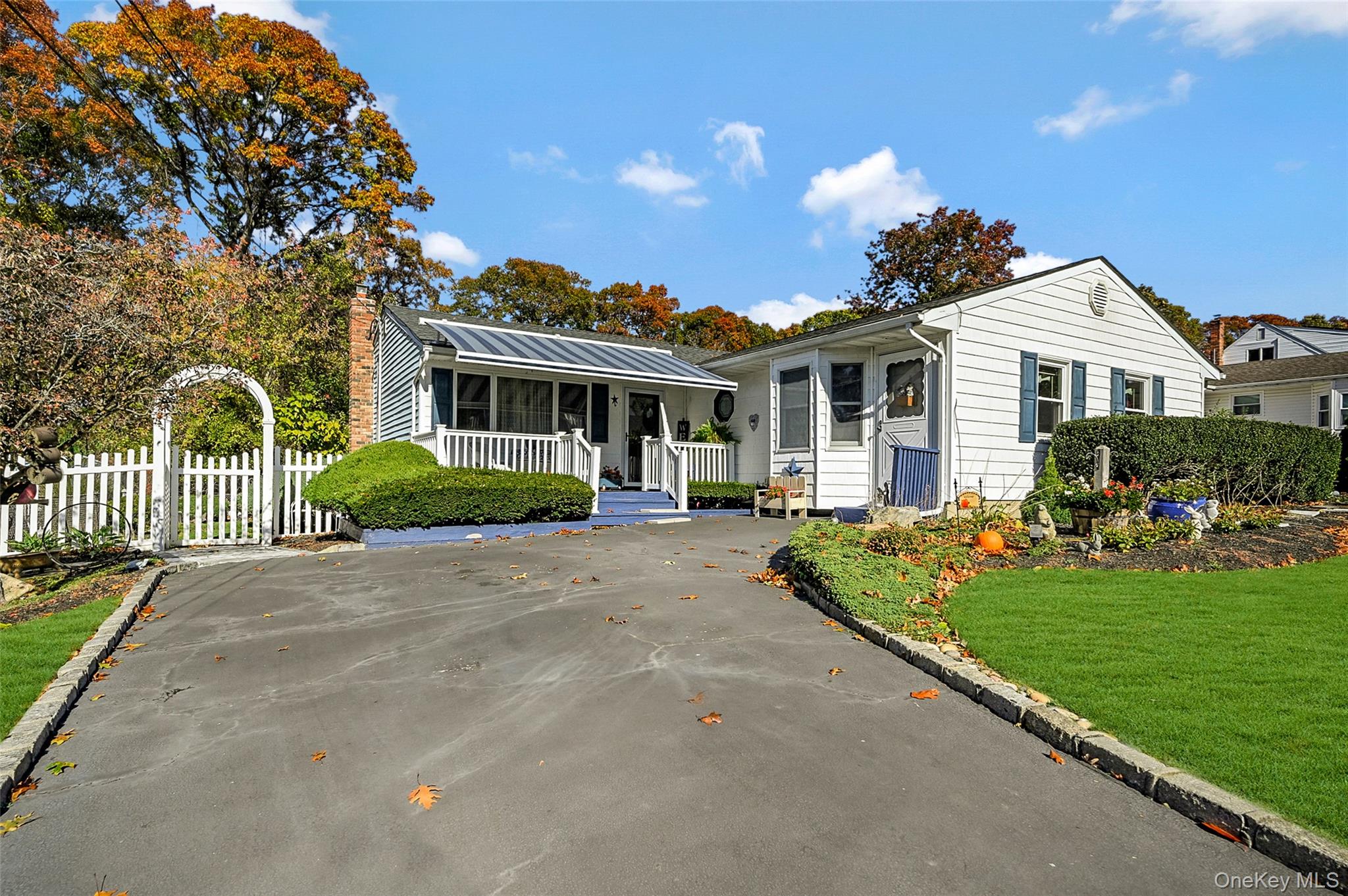 #2 photo, 17 Washington Heights Street, Selden , NY 11784