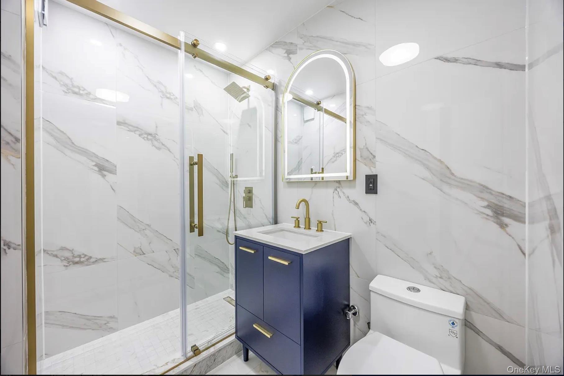 #5 photo, 100-25 Queens Boulevard, Forest Hills , NY 11375