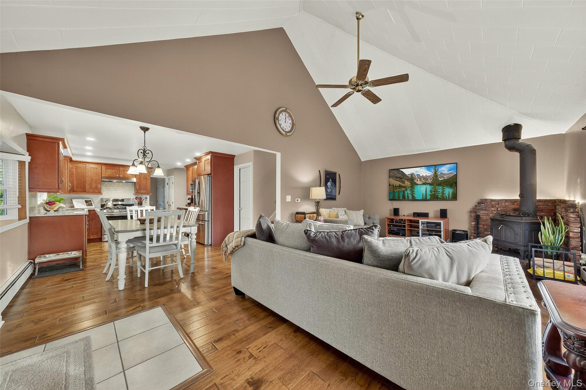 #8 photo, 3 Crosshill Road, Mahopac , NY 10541