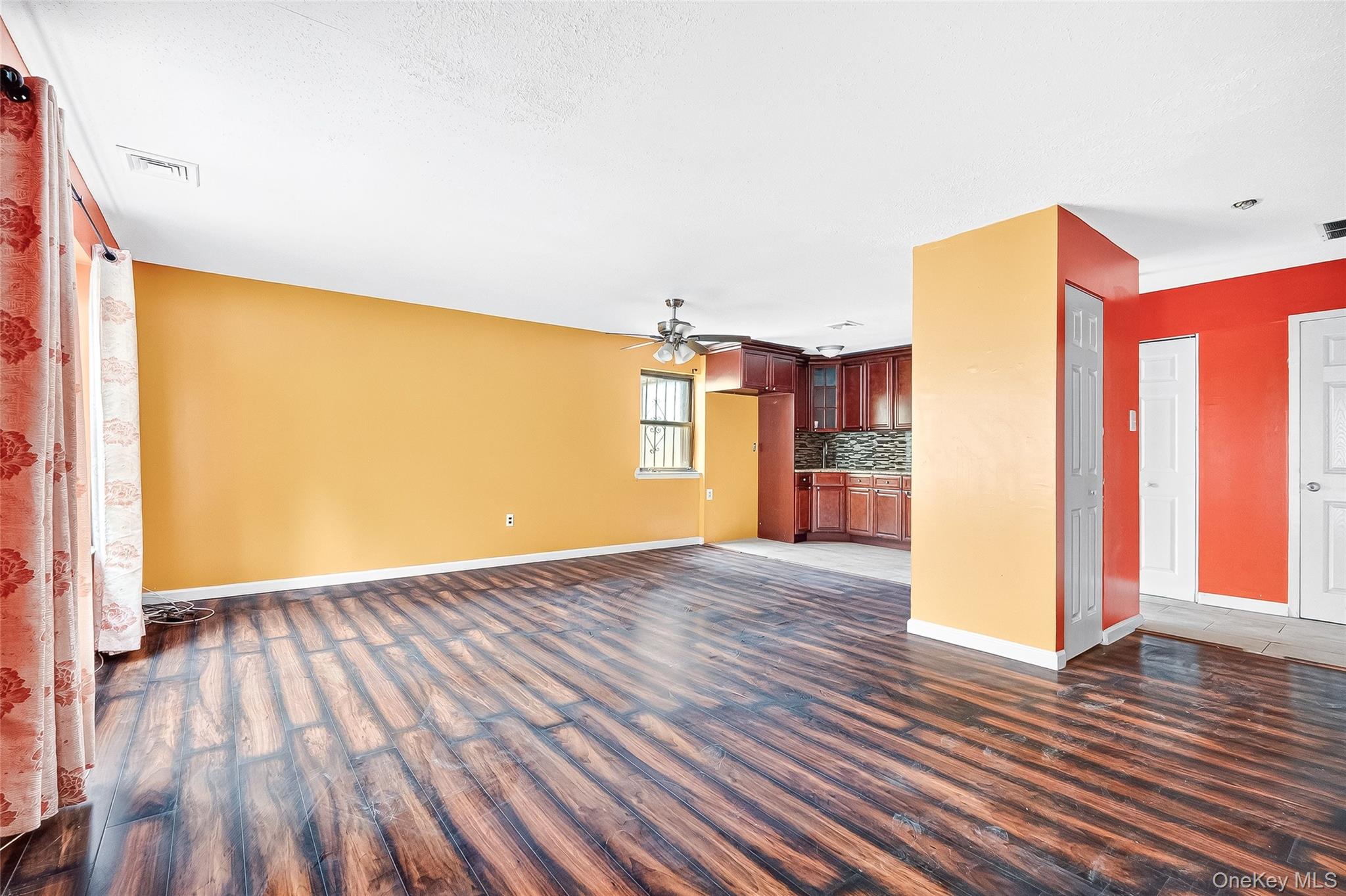 #11 photo, 898 Union Avenue, Bronx , NY 10459