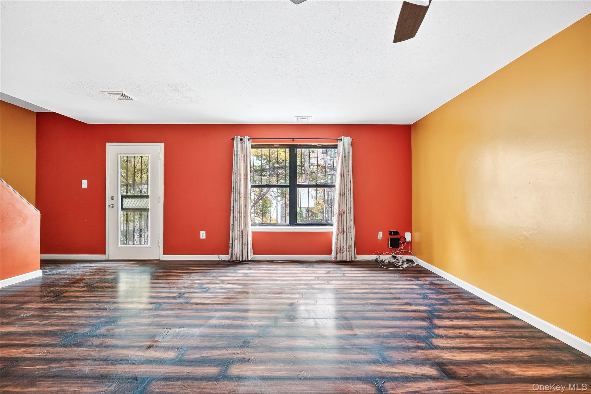 #16 photo, 898 Union Avenue, Bronx , NY 10459