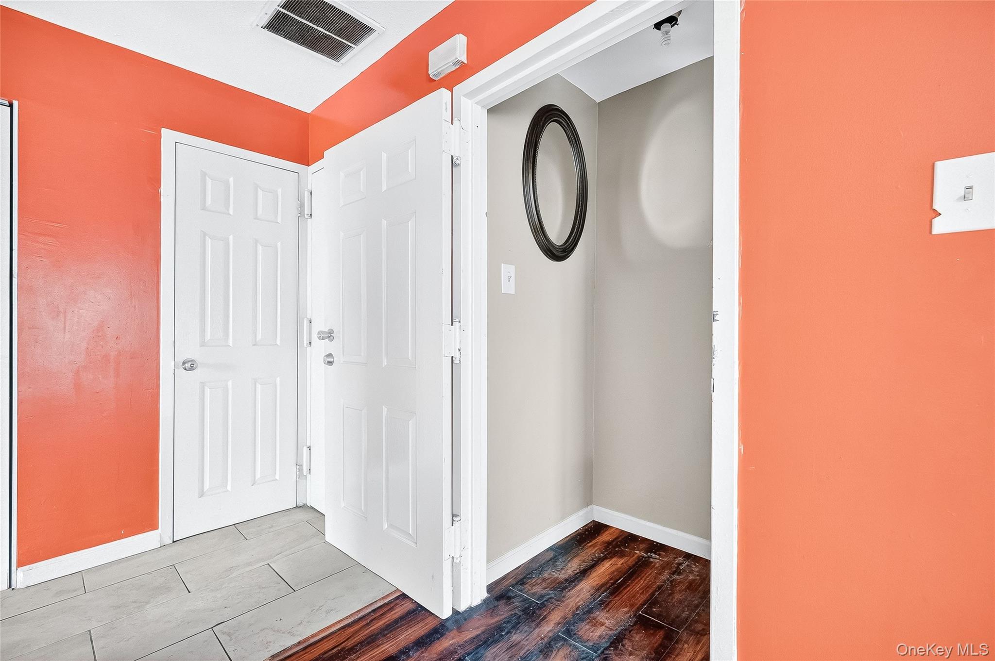 #8 photo, 898 Union Avenue, Bronx , NY 10459