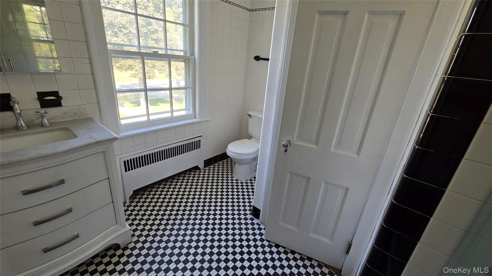 #10 photo, 98 S Hamilton Street, Poughkeepsie , NY 12601