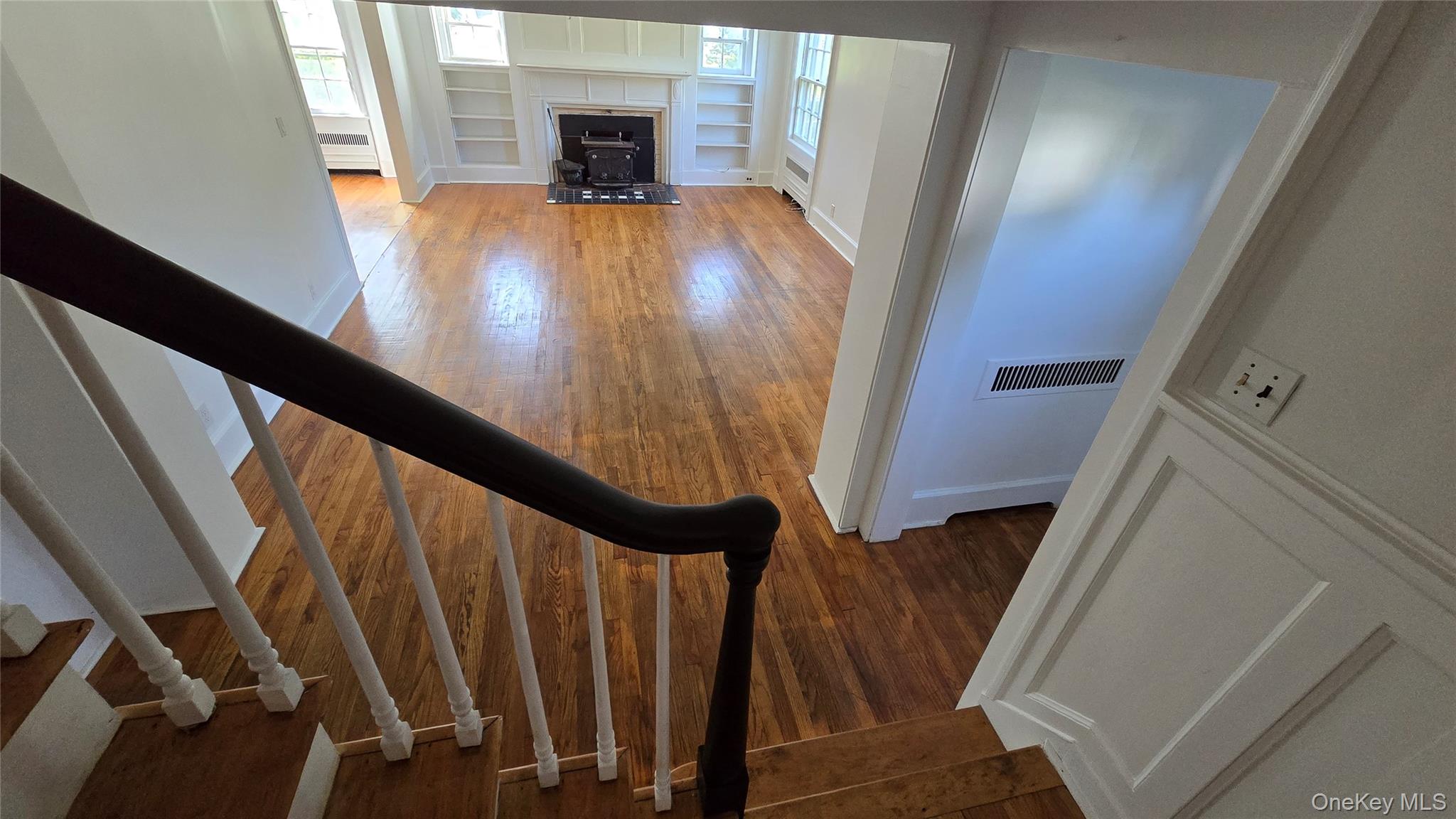 #4 photo, 98 S Hamilton Street, Poughkeepsie , NY 12601