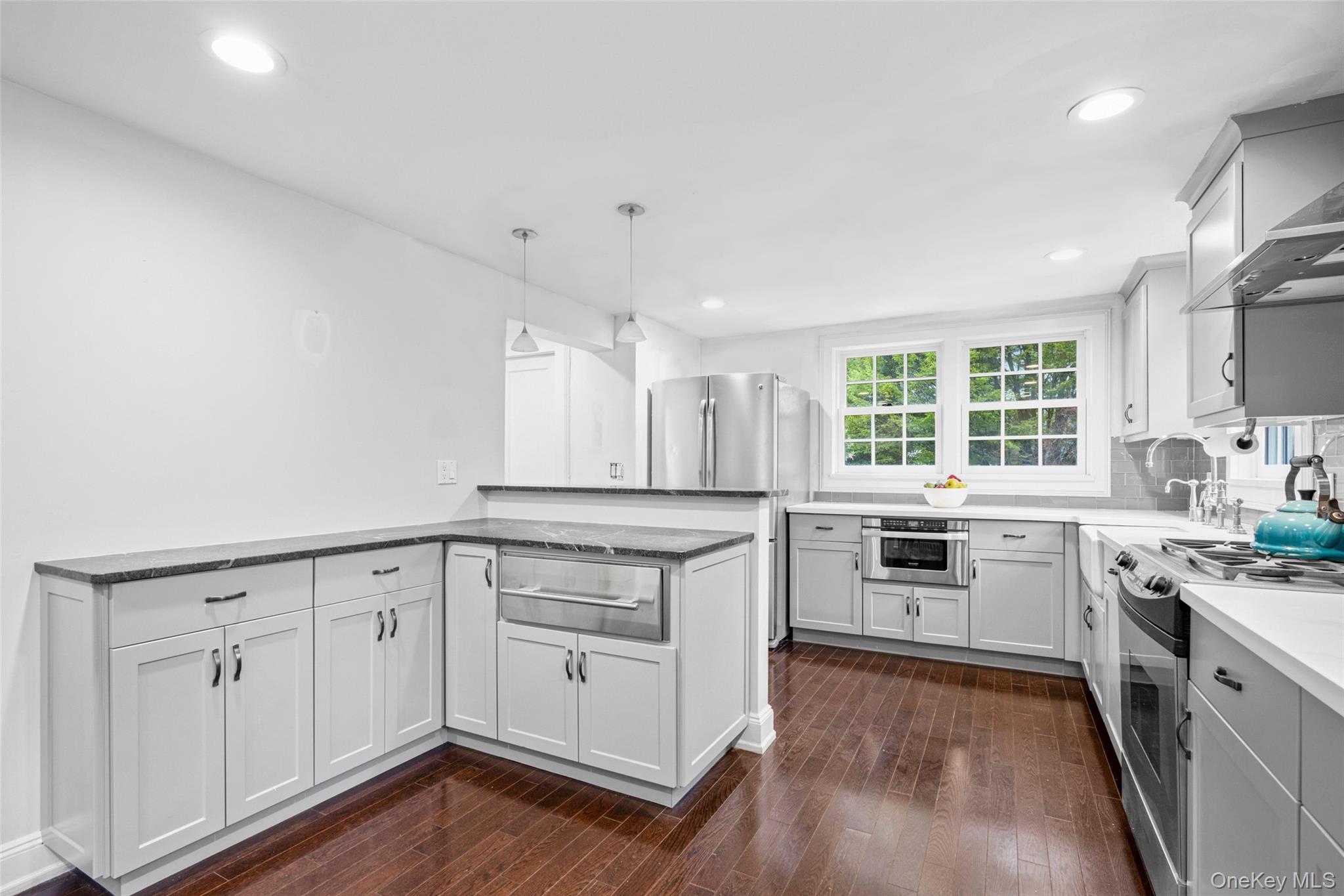 #13 photo, 417 Wynnewood Road, Pelham , NY 10803