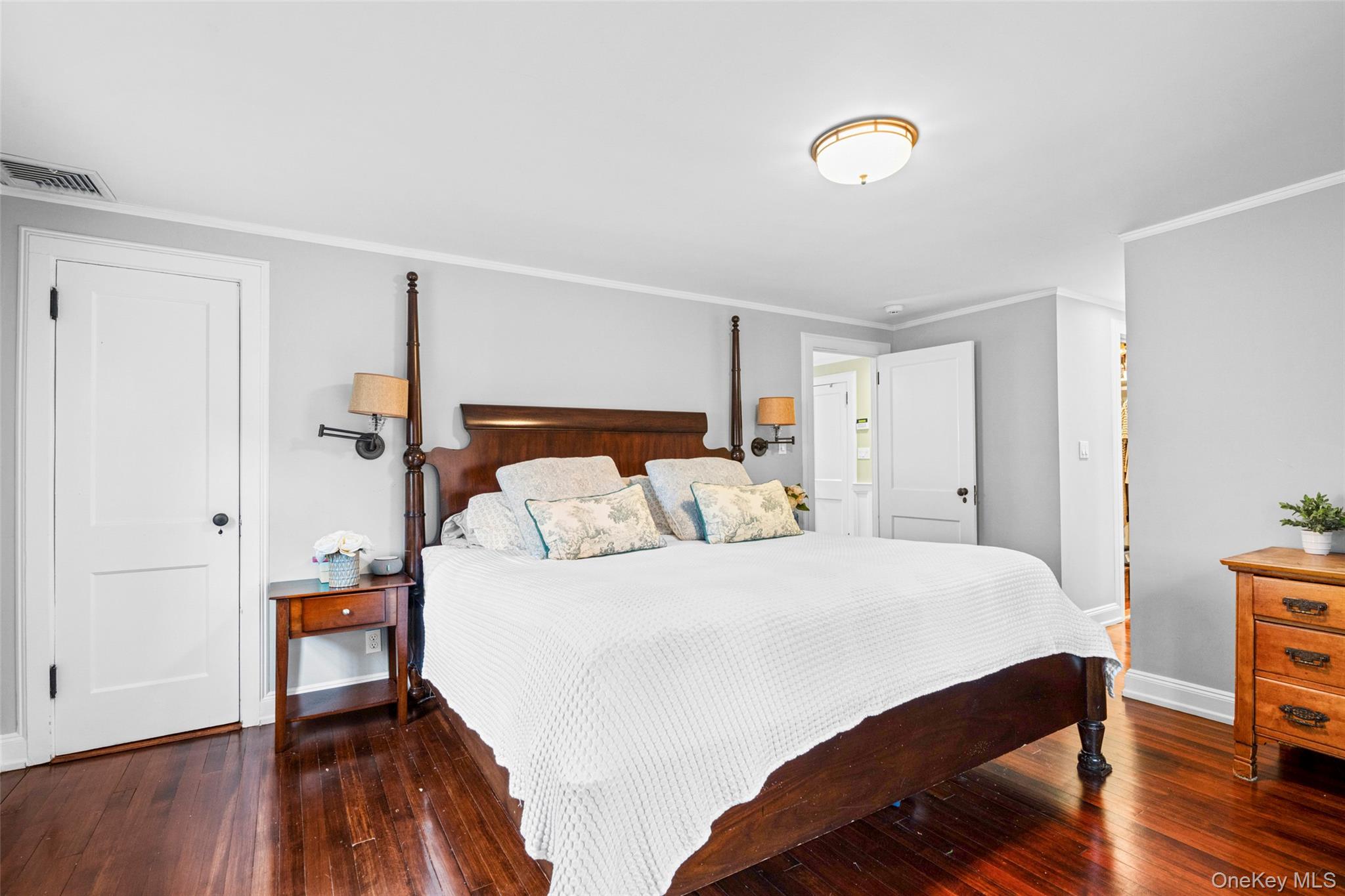 #18 photo, 417 Wynnewood Road, Pelham , NY 10803