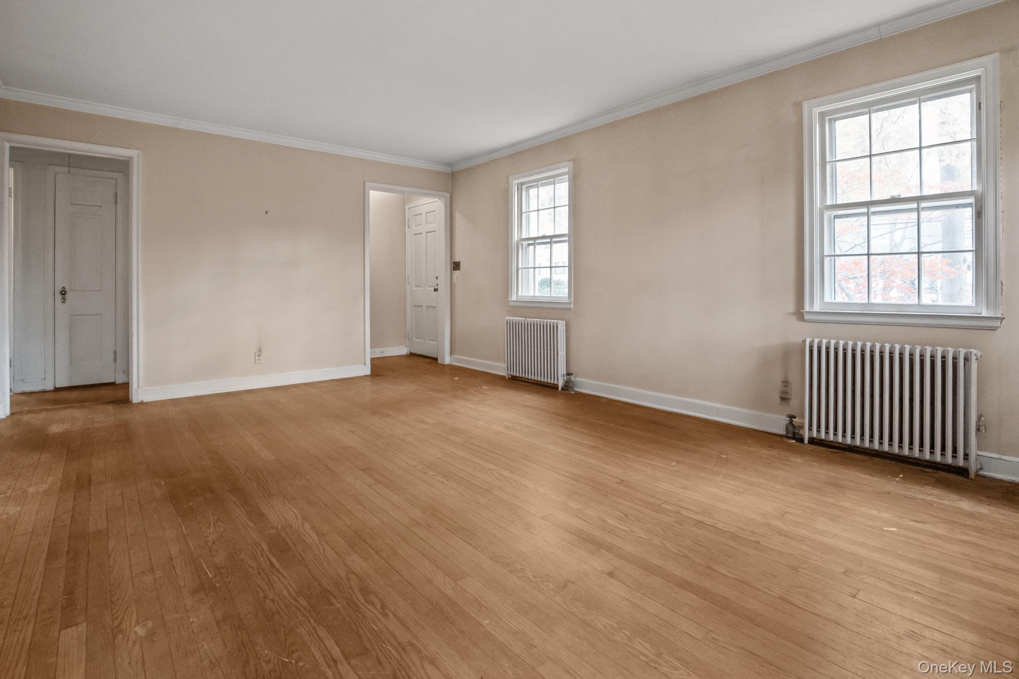 #4 photo, 8 Concord Avenue, Larchmont , NY 10538