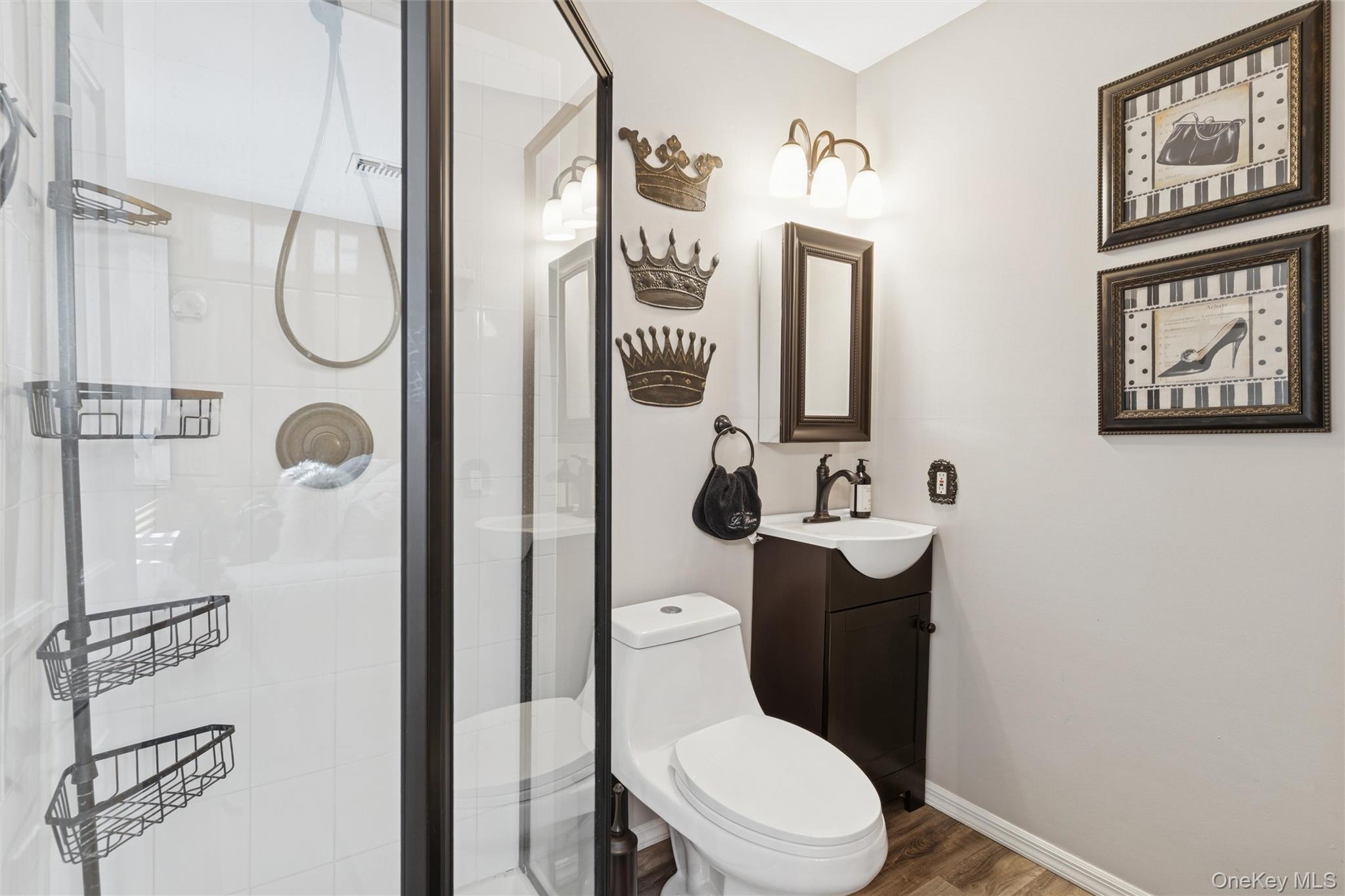 #13 photo, 31 Grand Central Avenue, Amityville , NY 11701