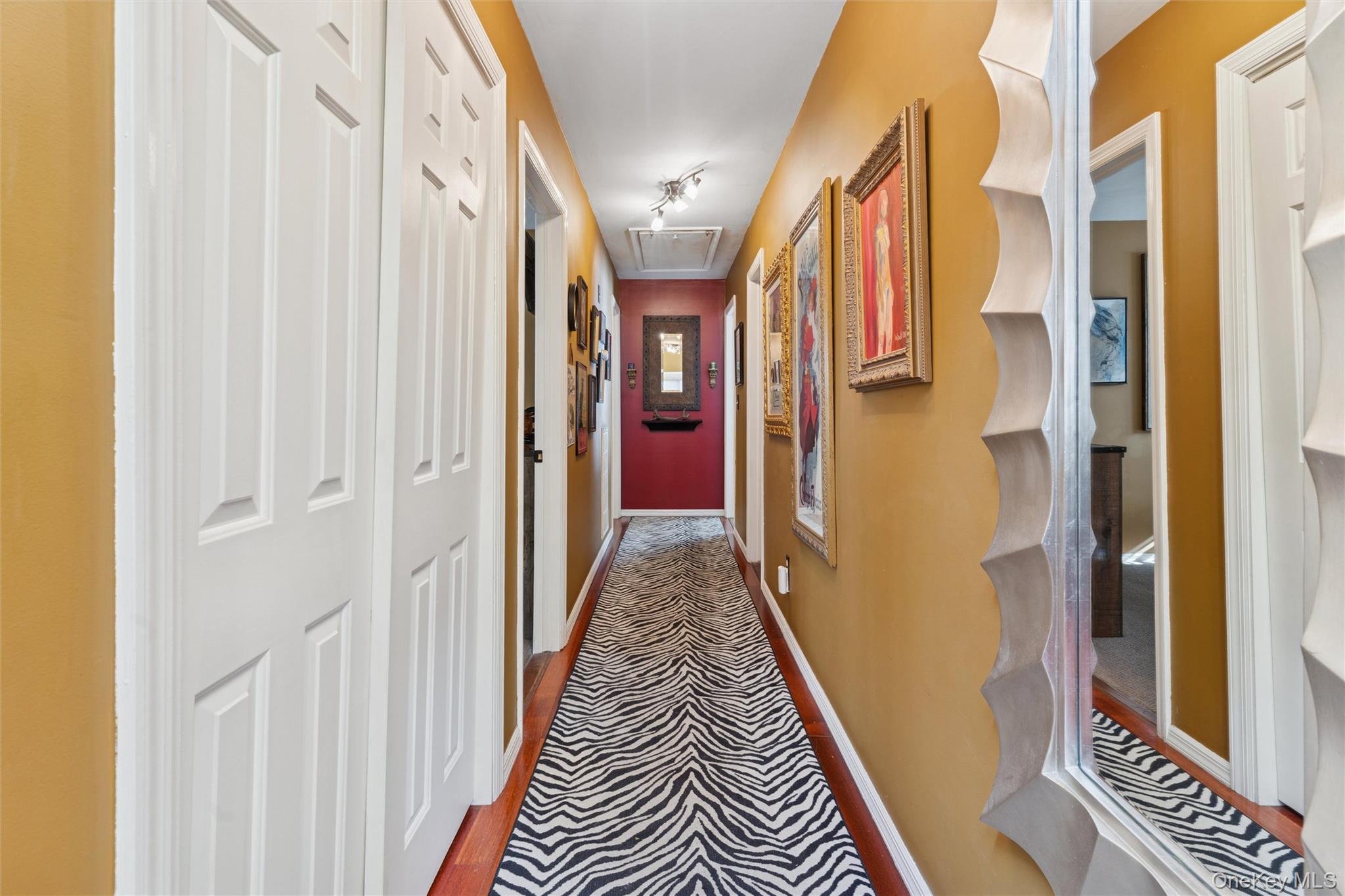 #18 photo, 31 Grand Central Avenue, Amityville , NY 11701