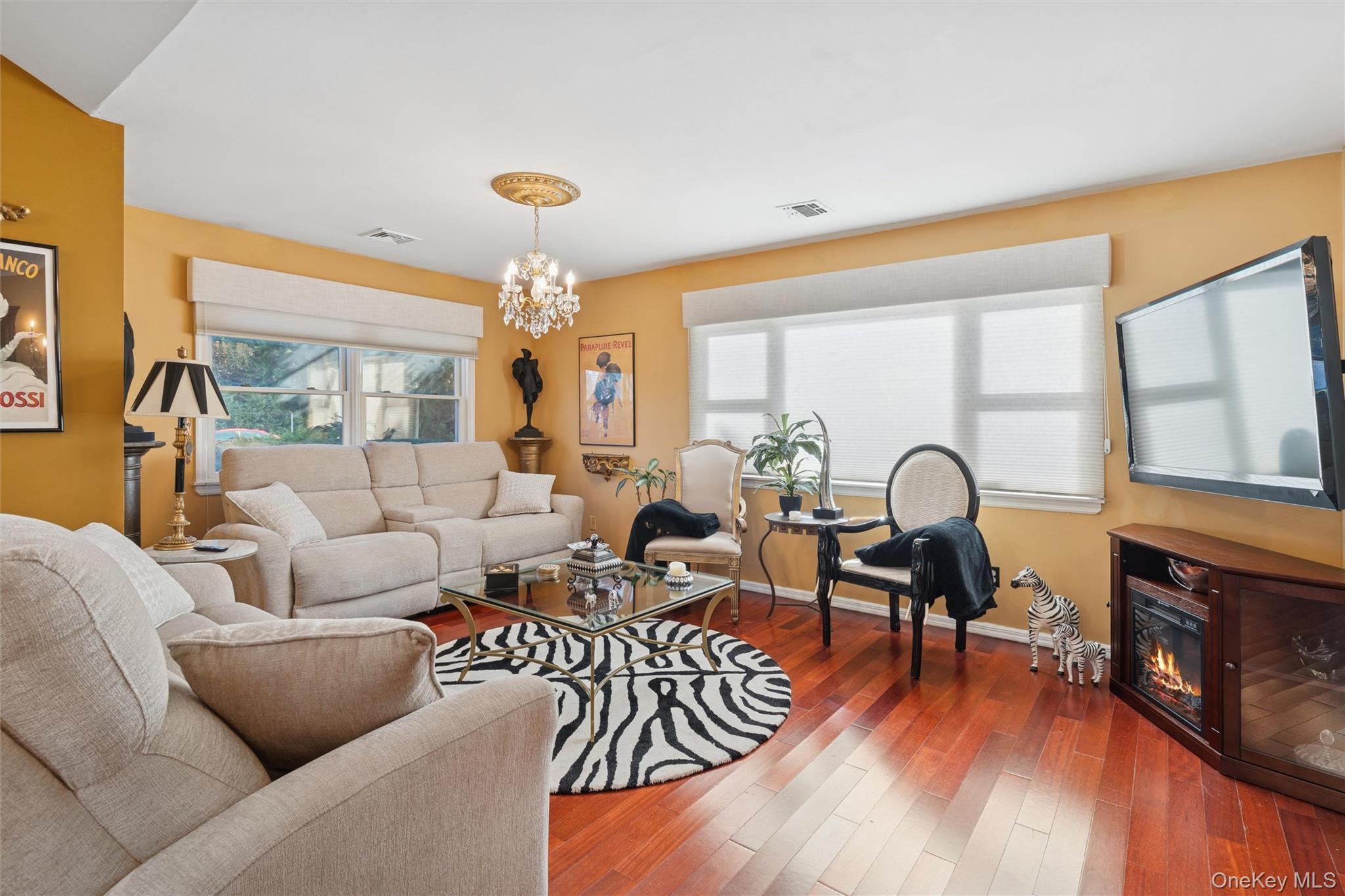 #5 photo, 31 Grand Central Avenue, Amityville , NY 11701