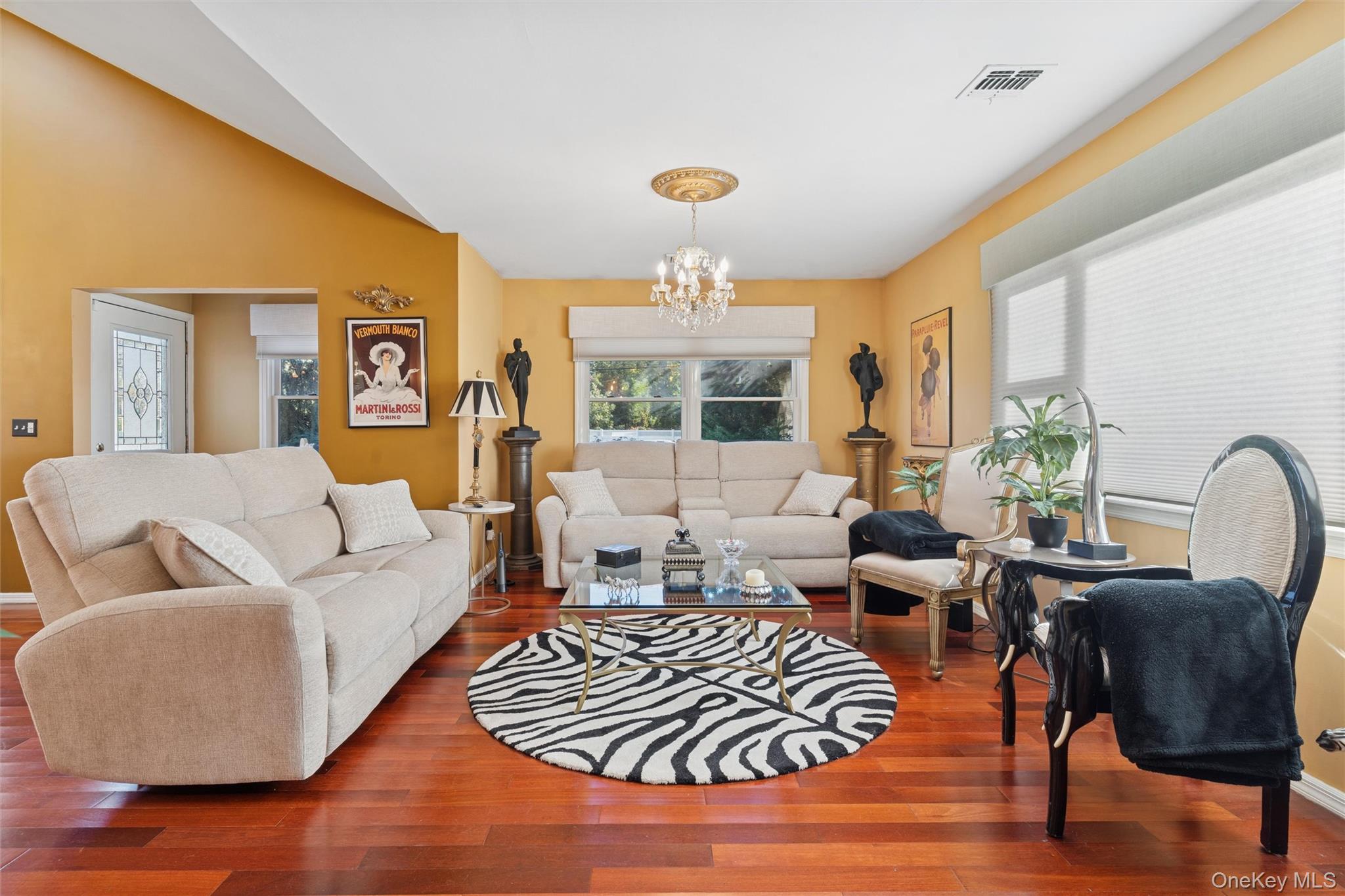 #6 photo, 31 Grand Central Avenue, Amityville , NY 11701