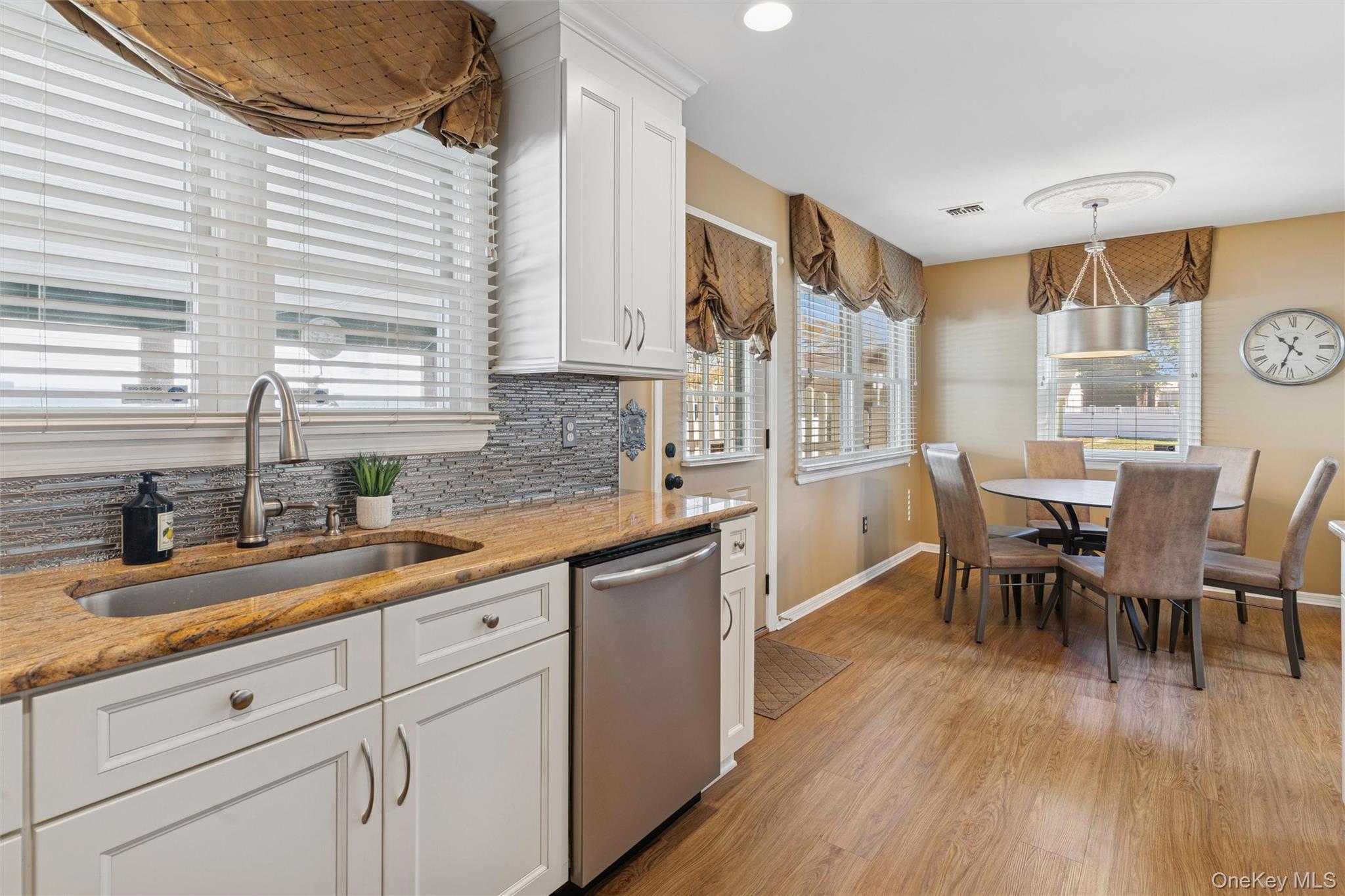 #9 photo, 31 Grand Central Avenue, Amityville , NY 11701